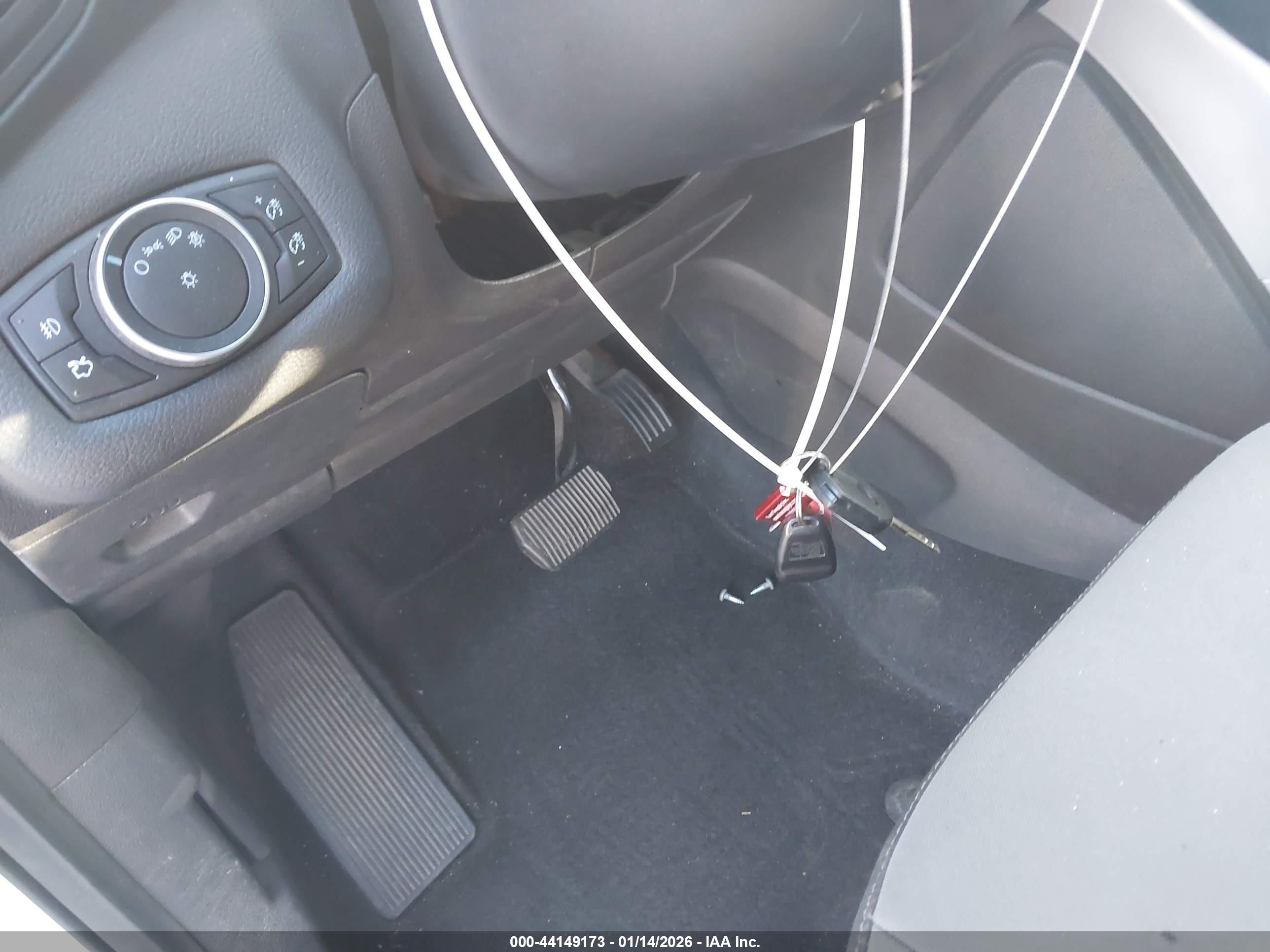 FORD ESCAPE image 11