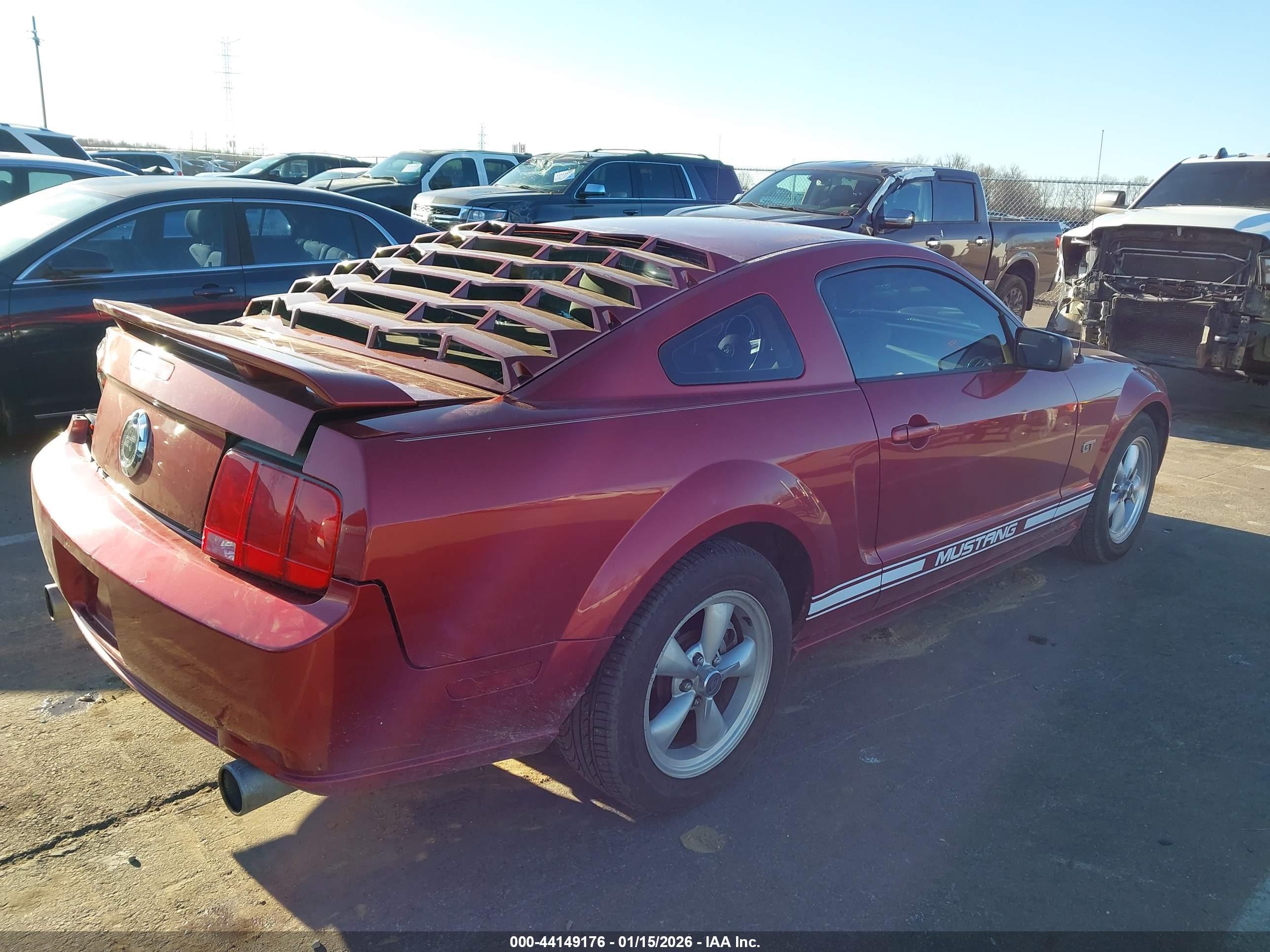 FORD MUSTANG image 4