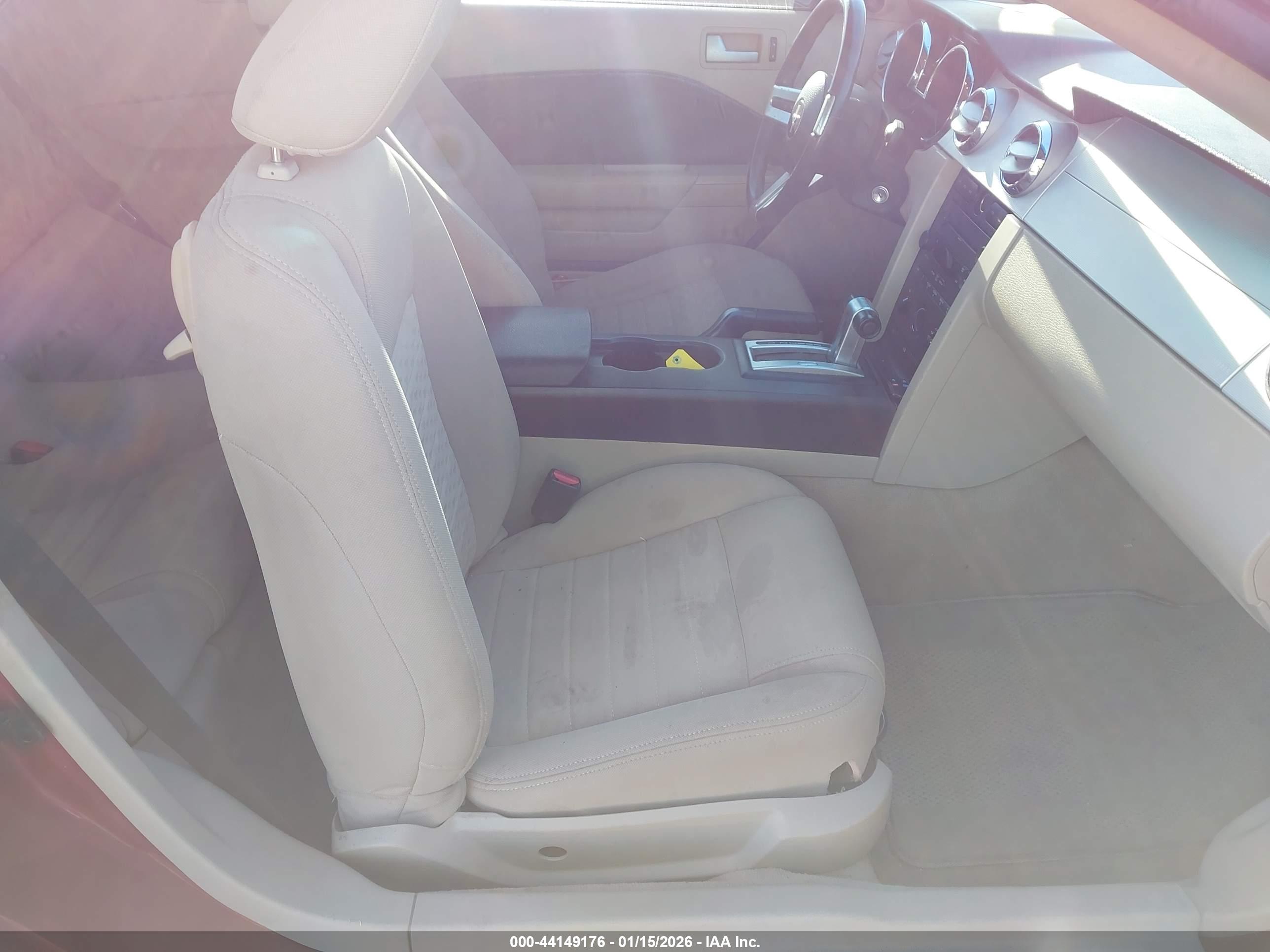 FORD MUSTANG image 5