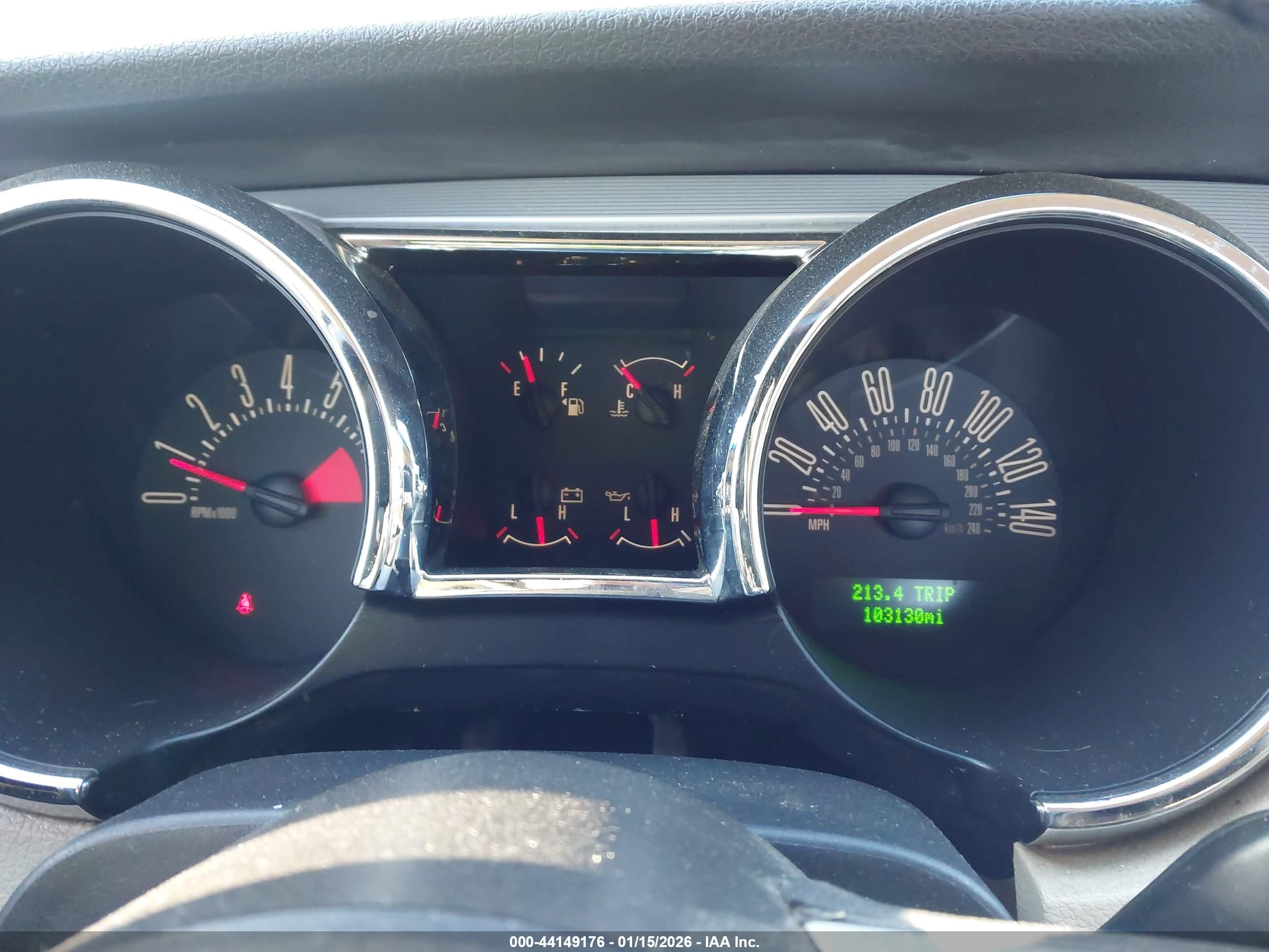FORD MUSTANG image 7