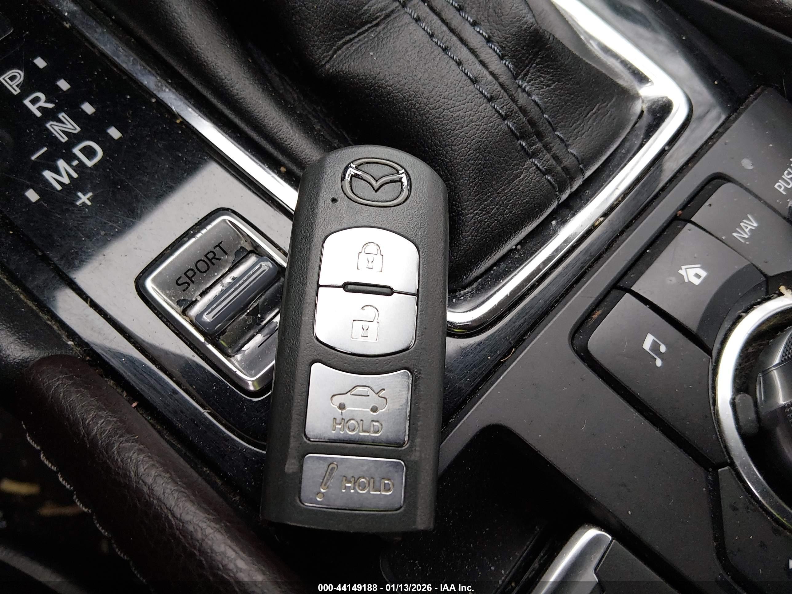MAZDA MAZDA3 image 11