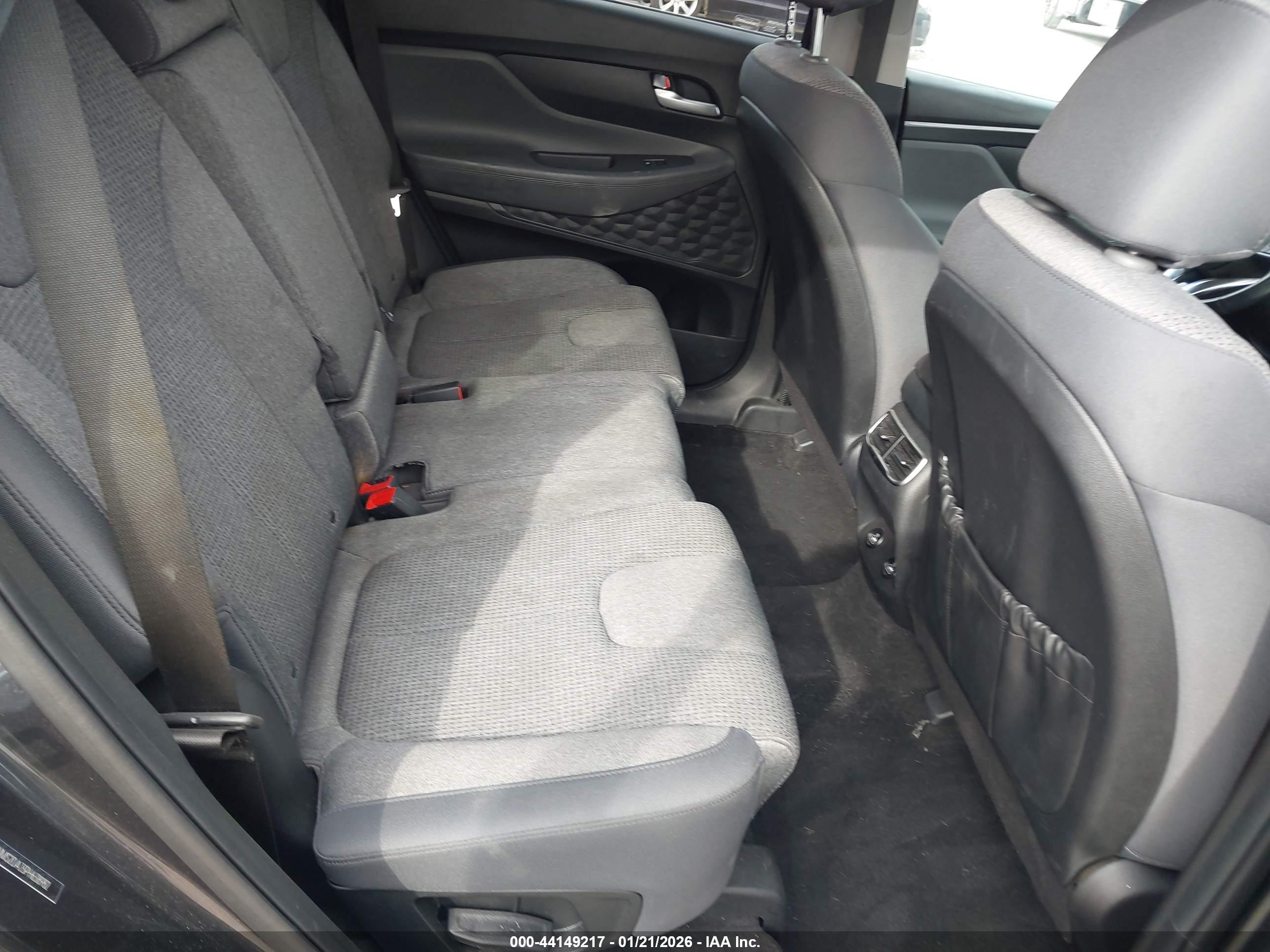 HYUNDAI SANTA image 8