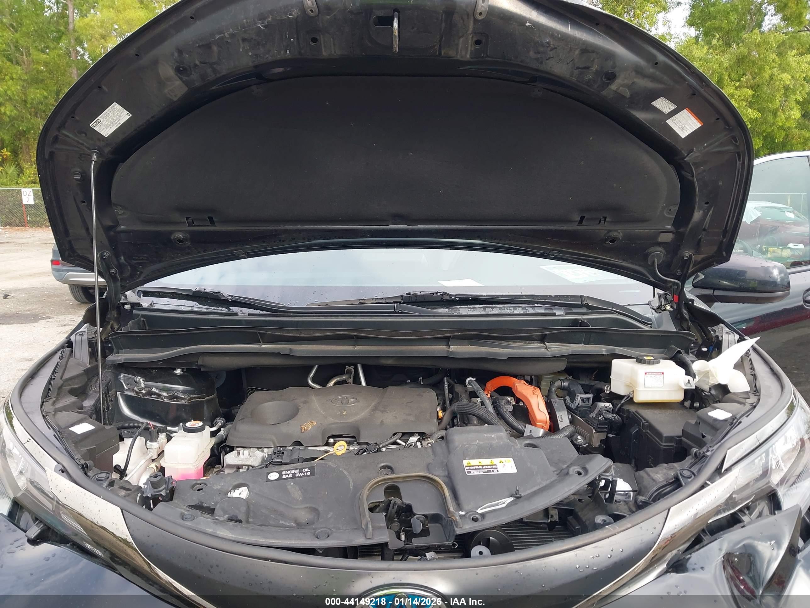 TOYOTA SIENNA image 10