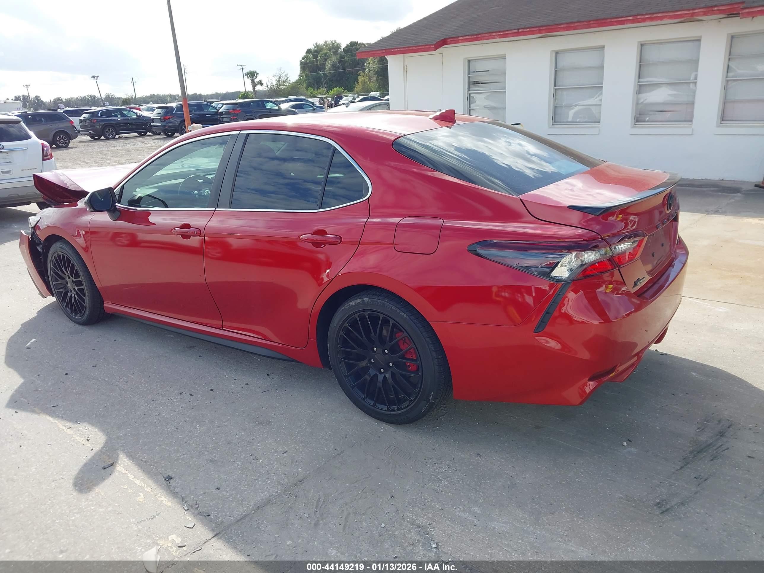 TOYOTA CAMRY image 3