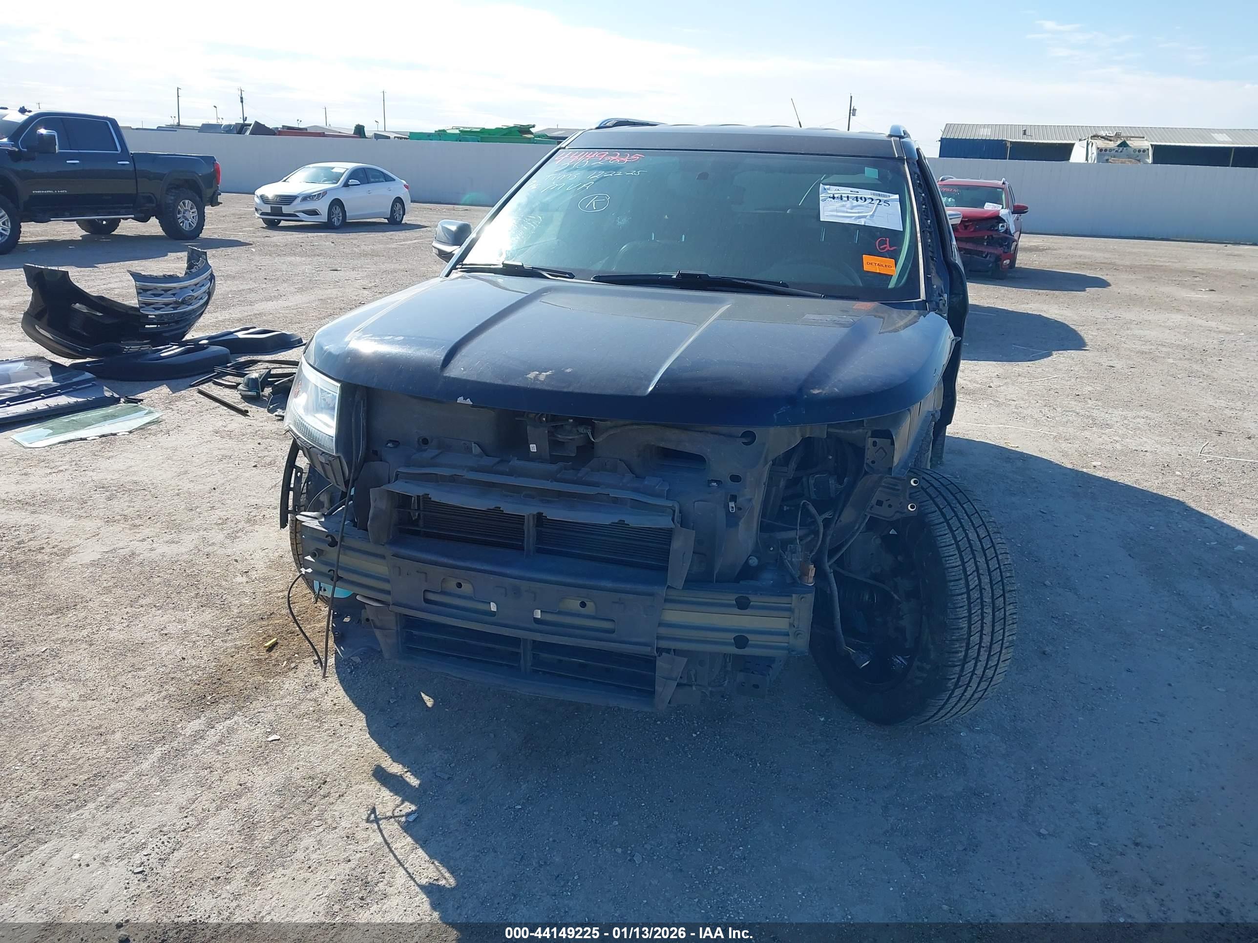 FORD EXPLORER image 6