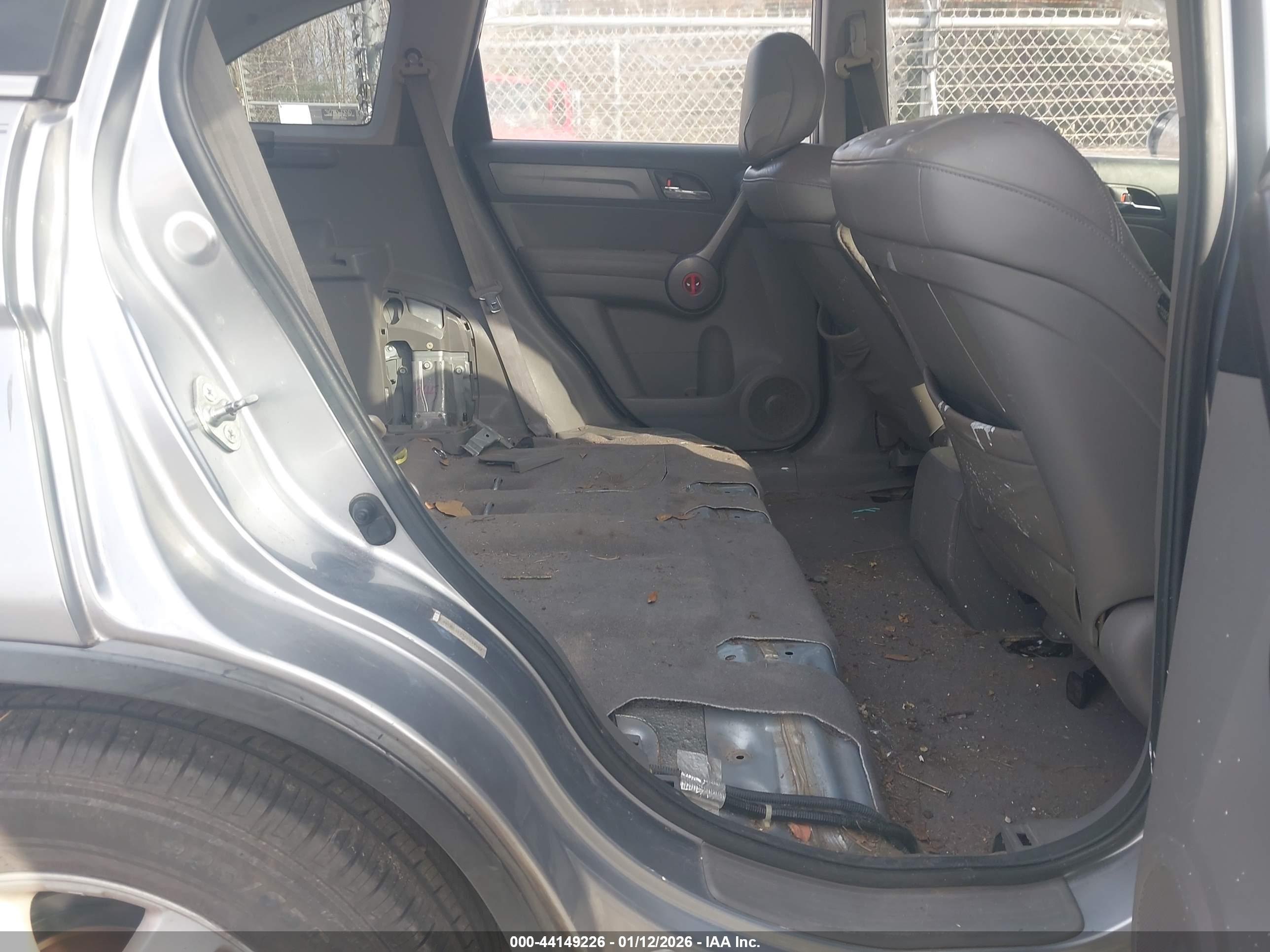 HONDA CR-V image 8