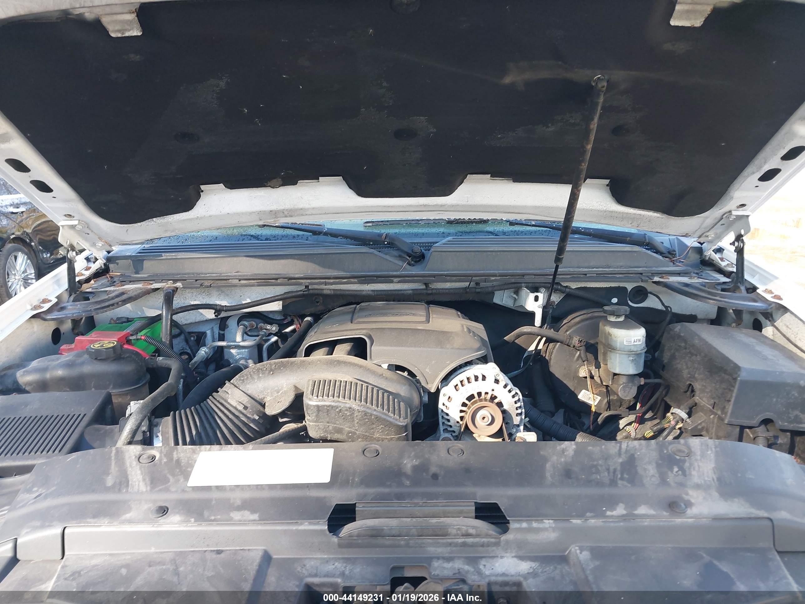 CHEVROLET TAHOE image 10
