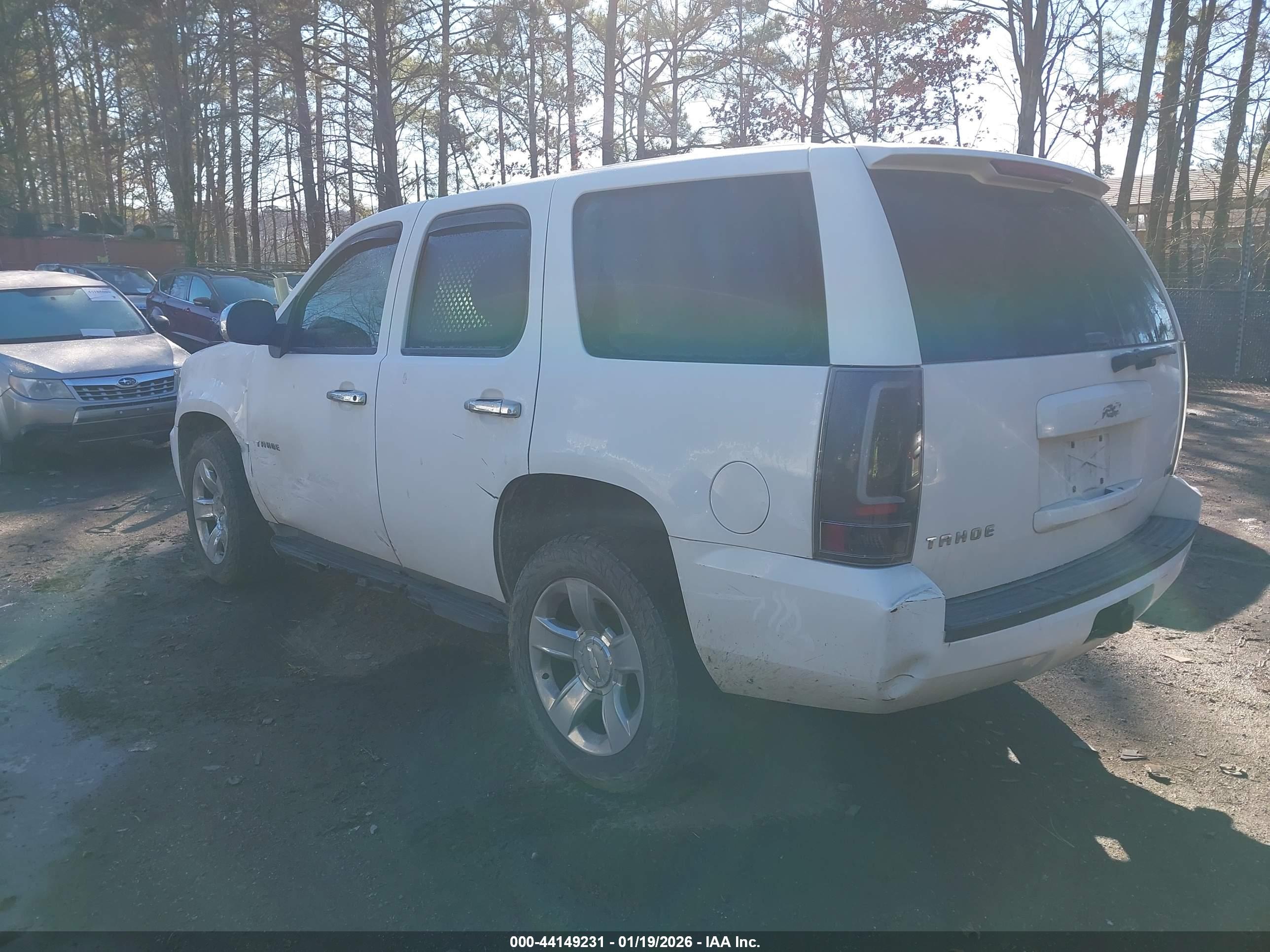CHEVROLET TAHOE image 3