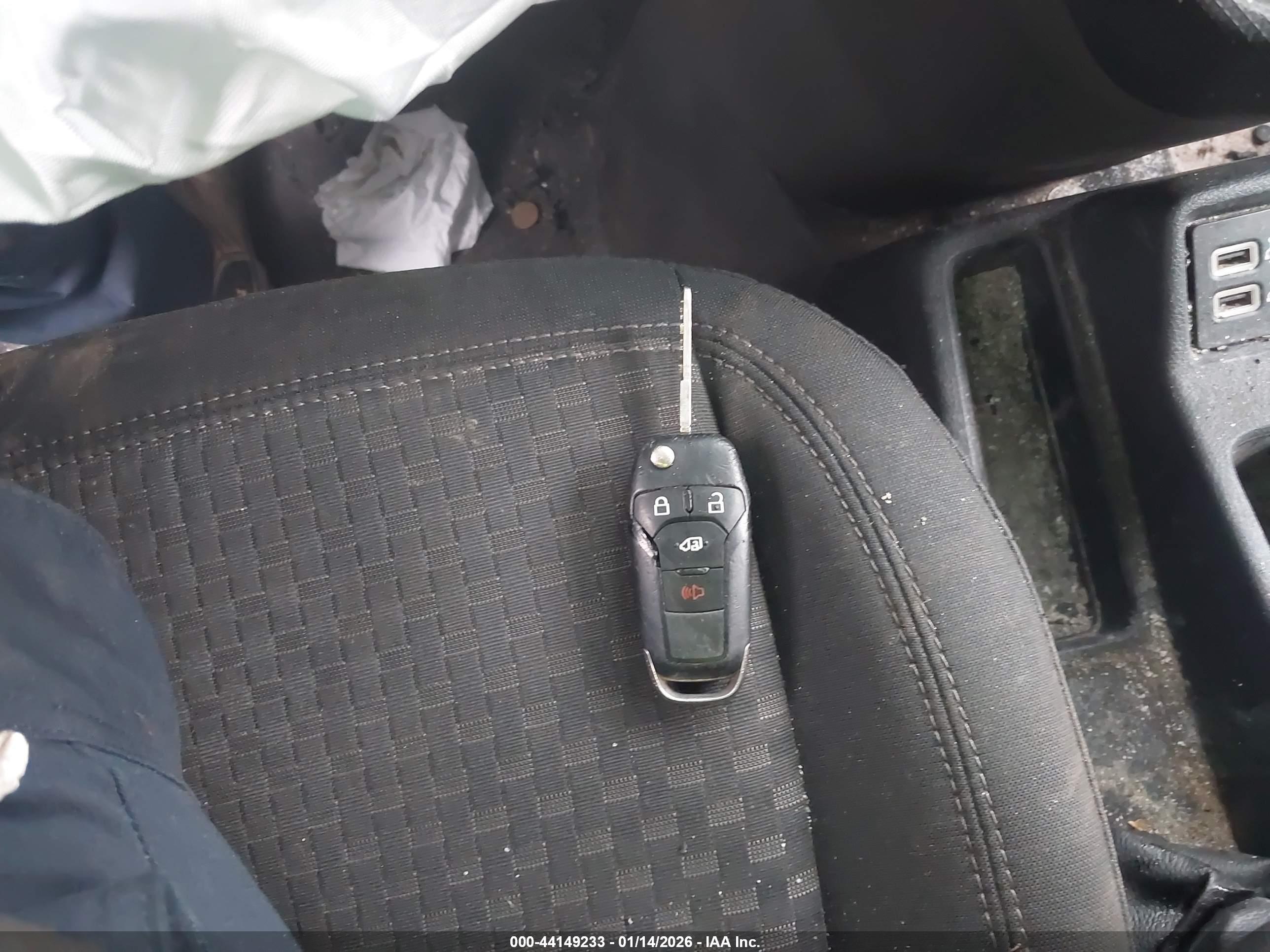 FORD TRANSIT image 11