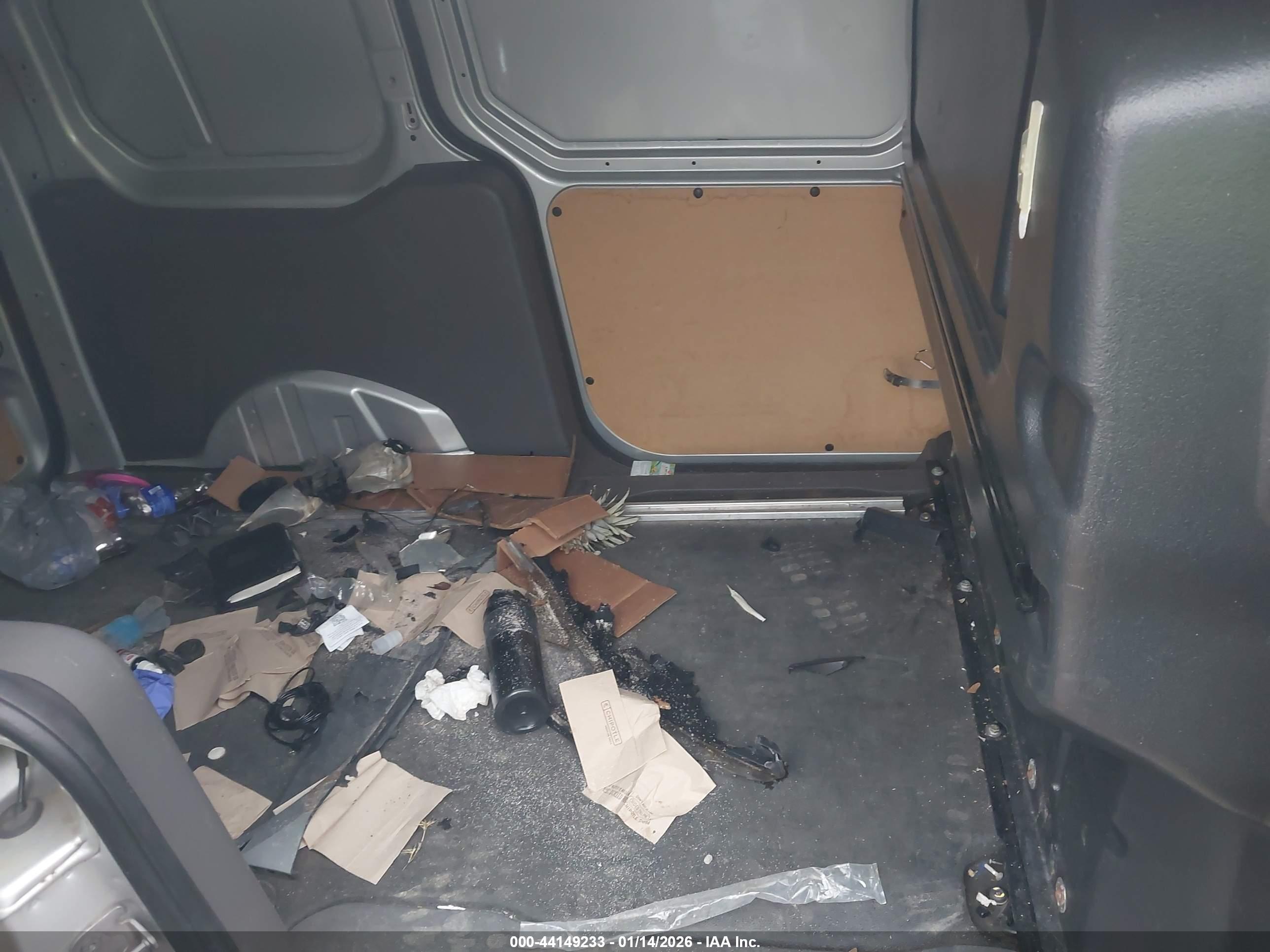 FORD TRANSIT image 8