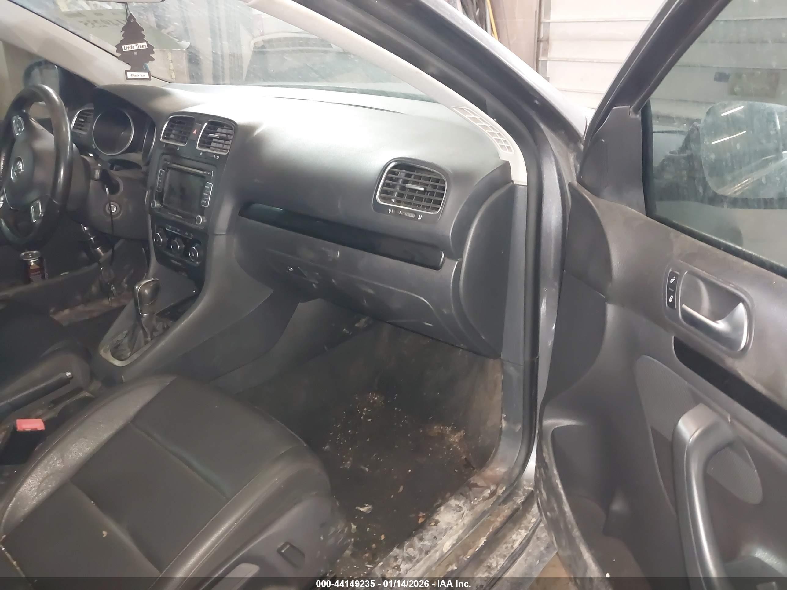 VOLKSWAGEN JETTA image 5