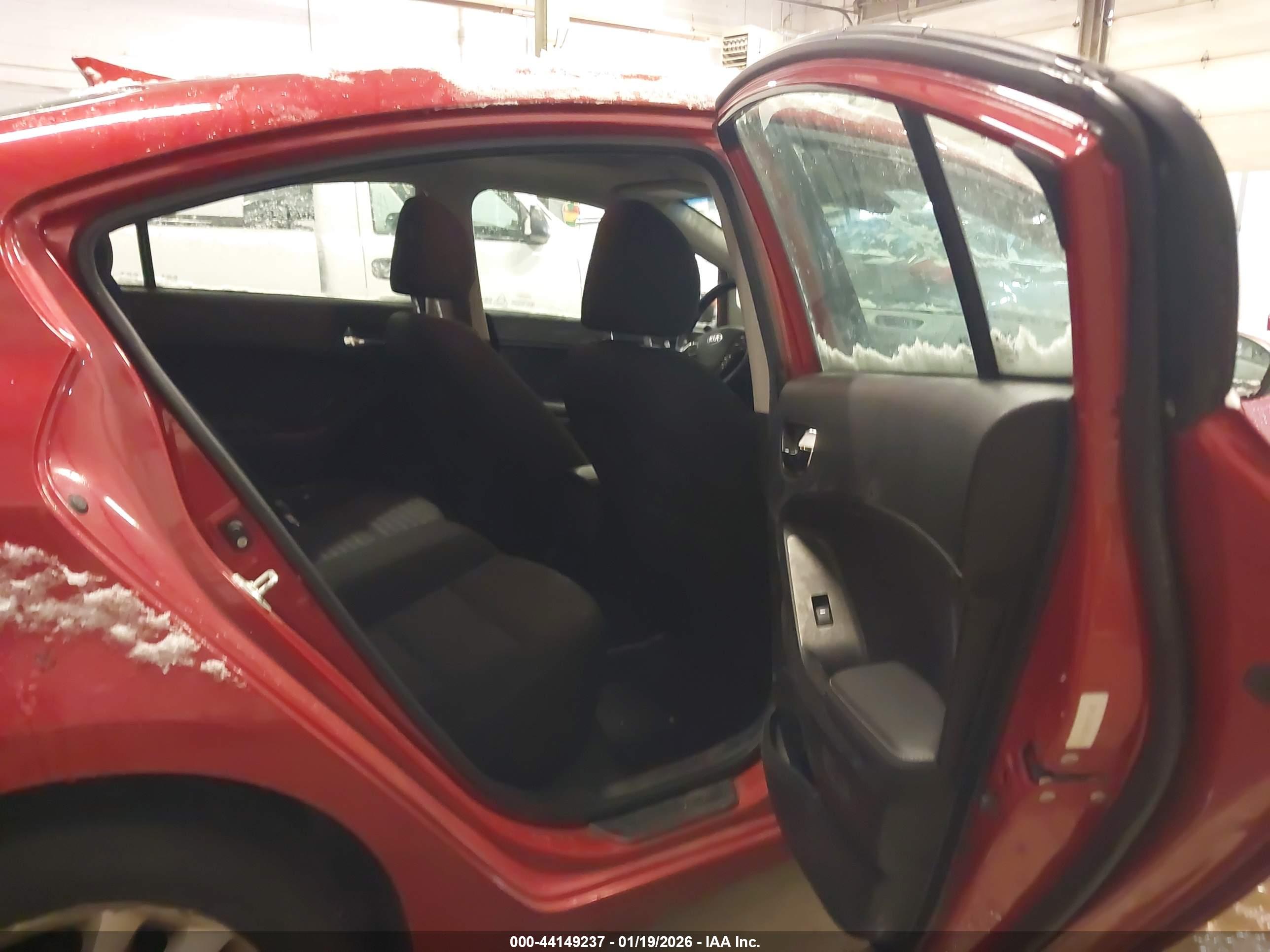 KIA FORTE image 8