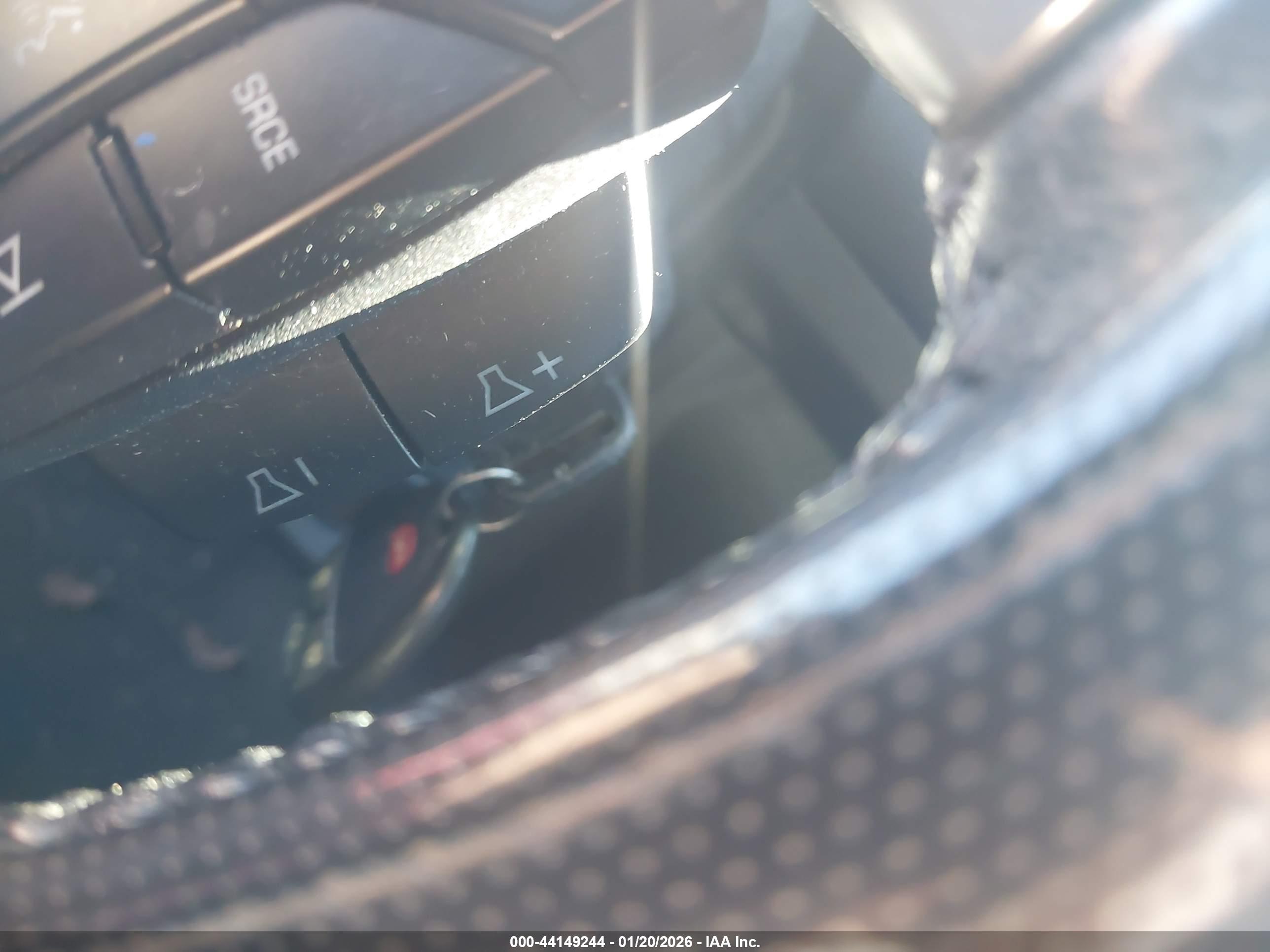 CHEVROLET TRAVERSE image 11