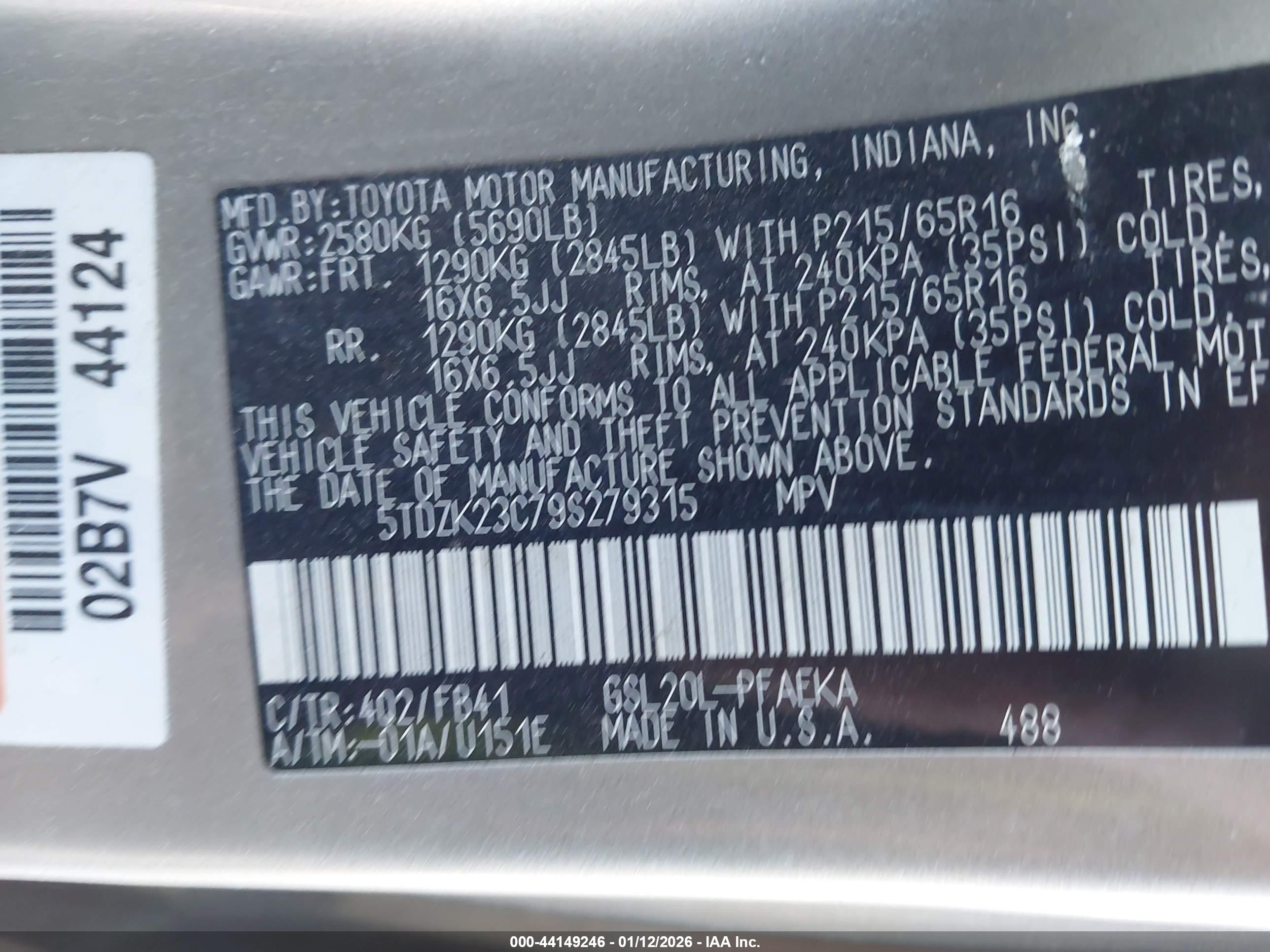 TOYOTA SIENNA image 9