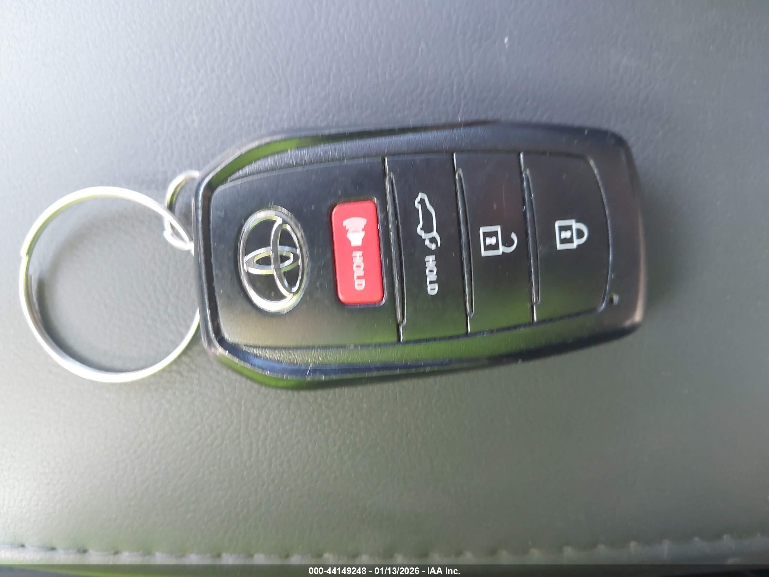 TOYOTA COROLLA image 11