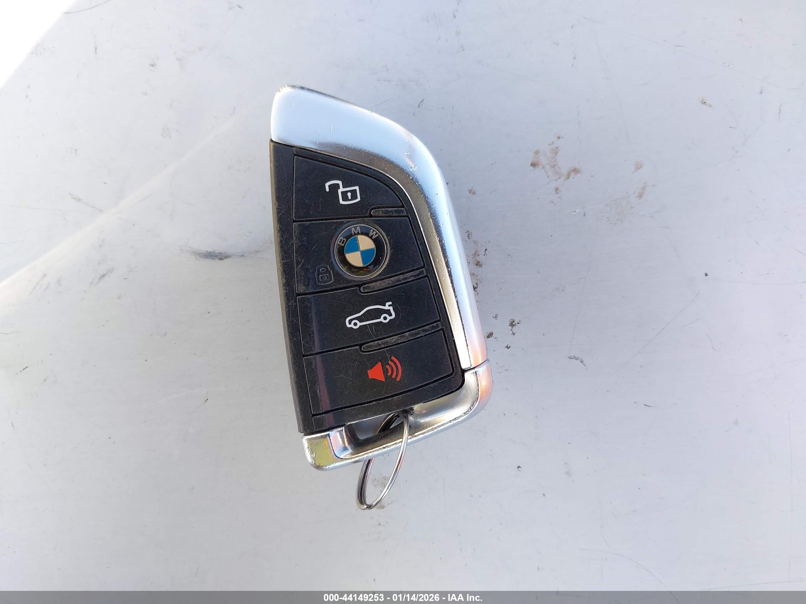 BMW 330I image 11