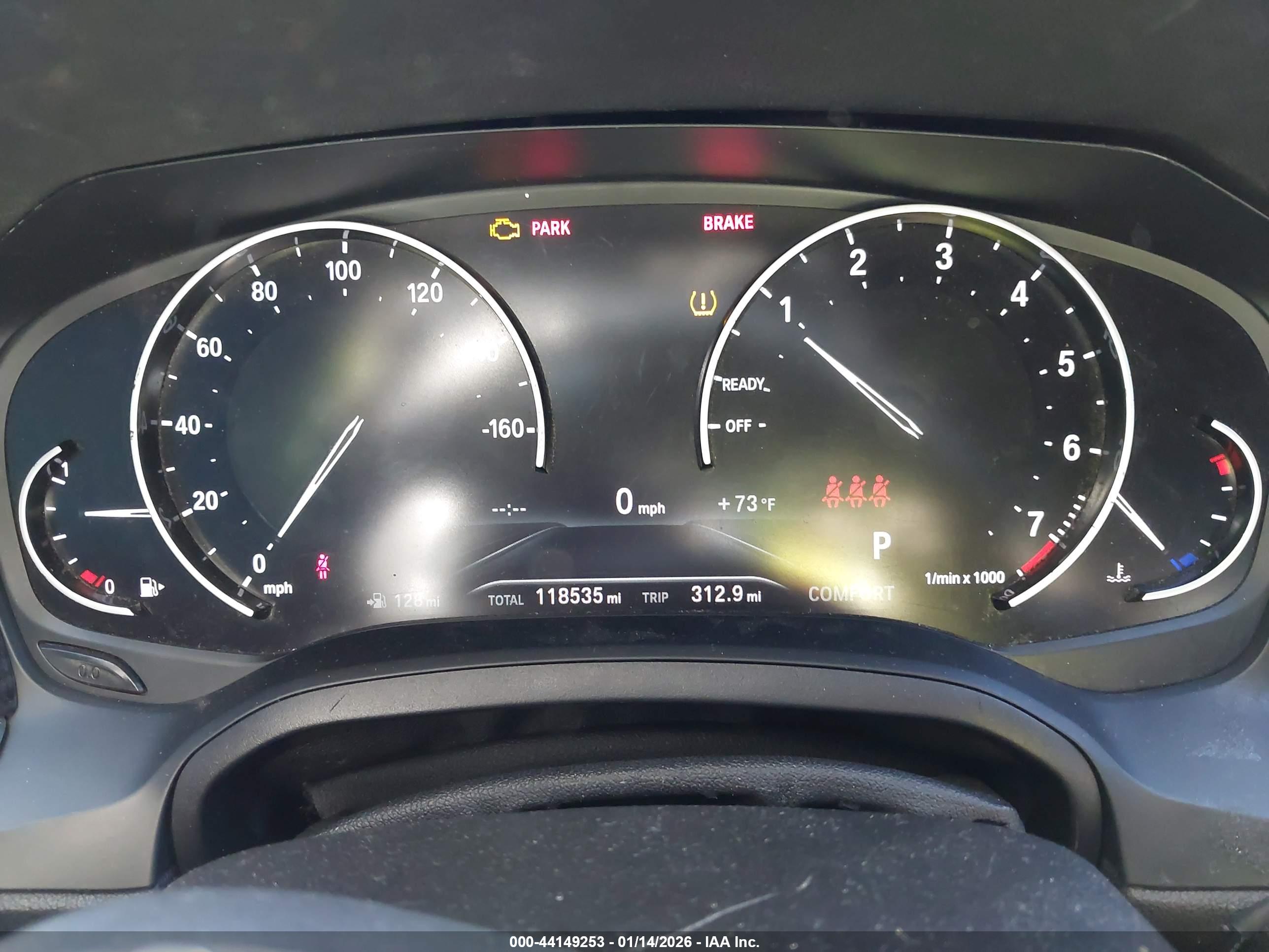 BMW 330I image 7