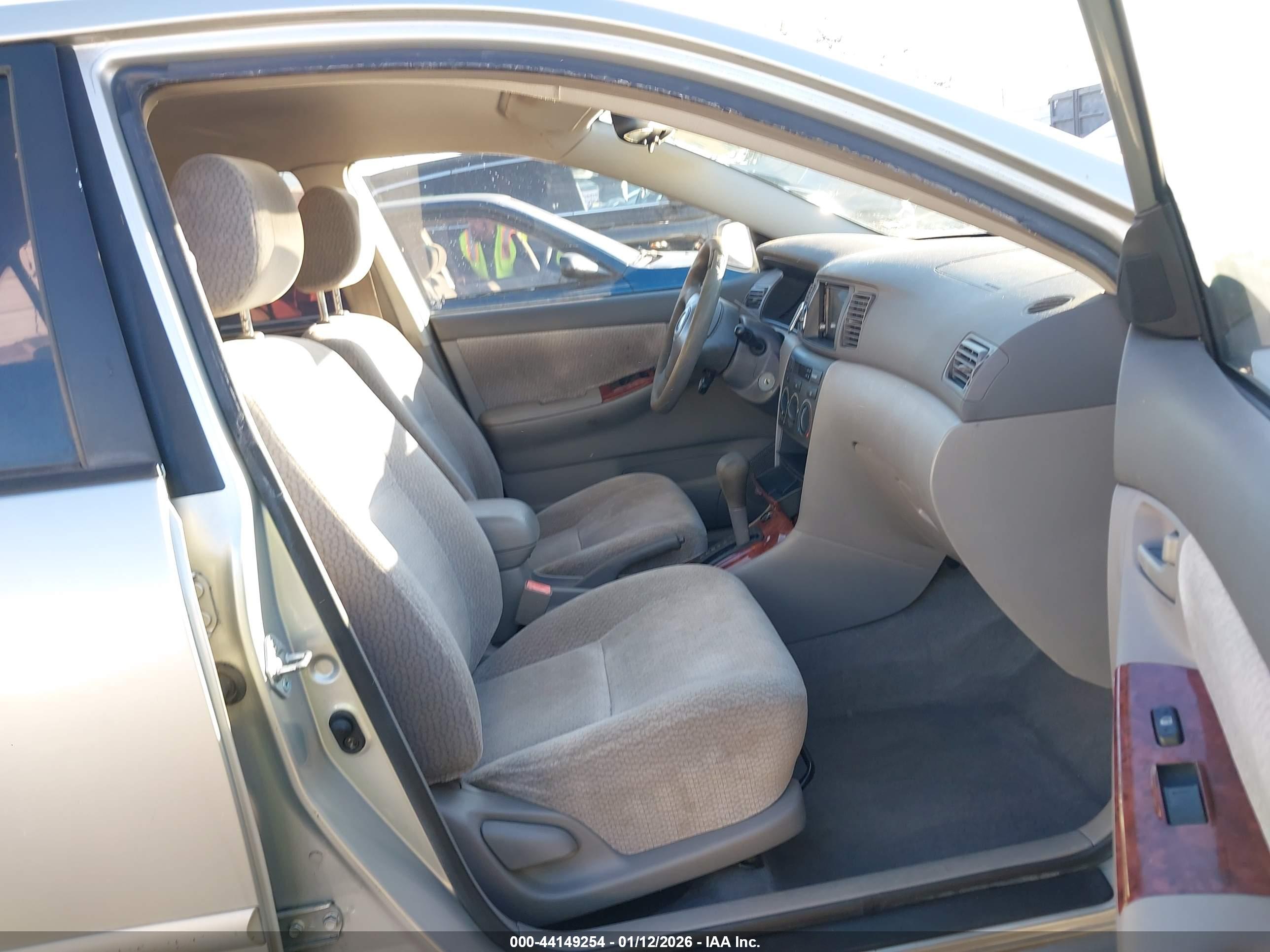 TOYOTA COROLLA image 5