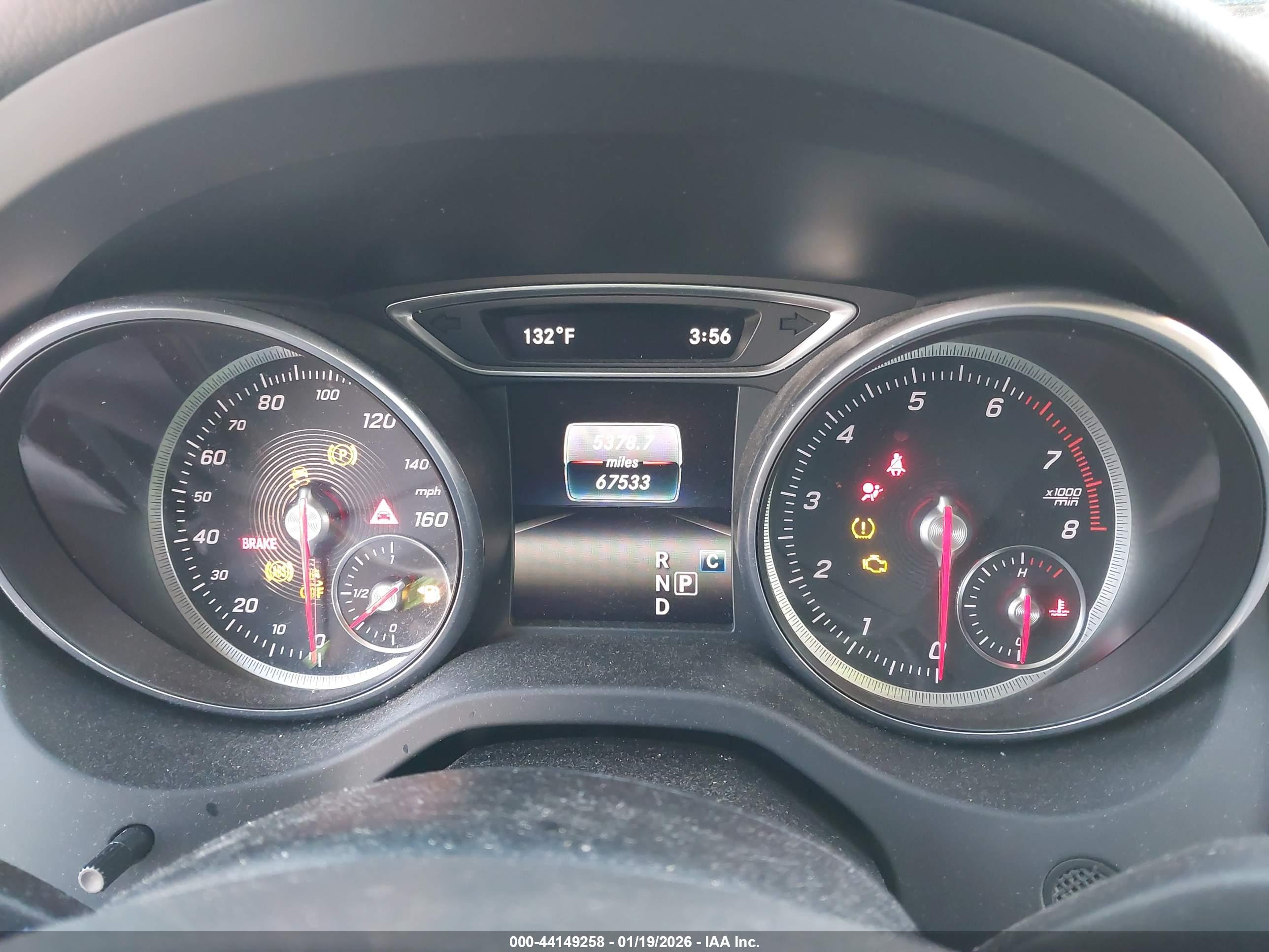 MERCEDES-BENZ GLA image 7