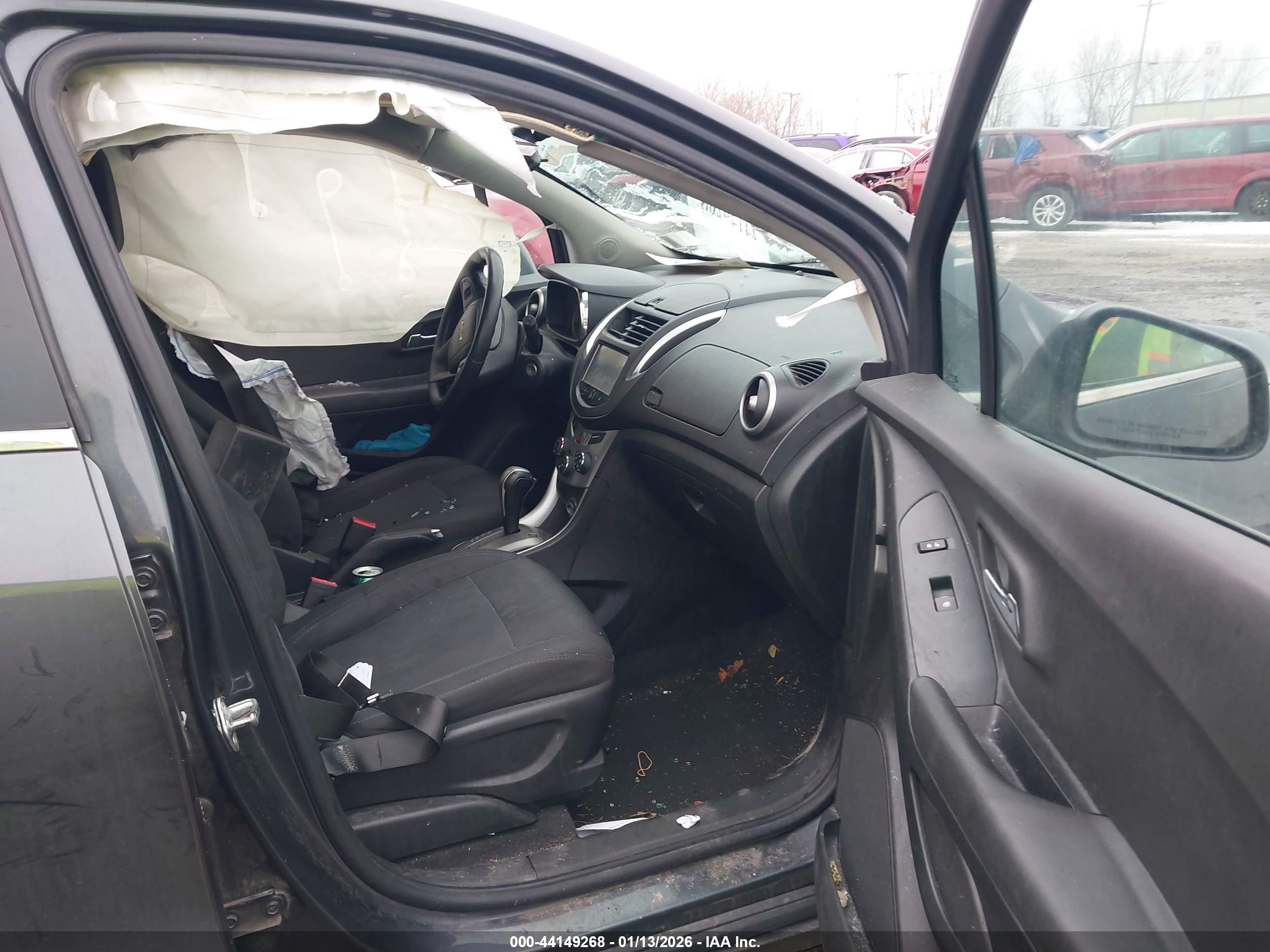 CHEVROLET TRAX image 5