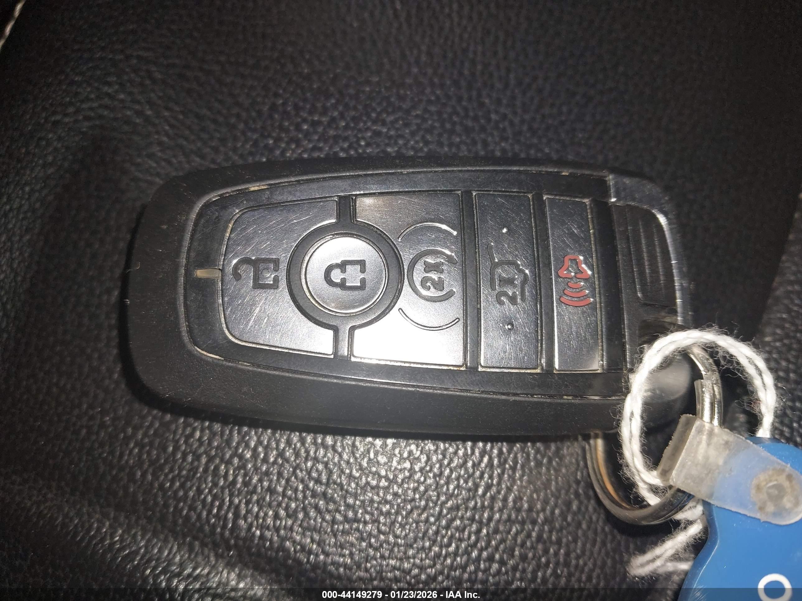 FORD EXPLORER image 11