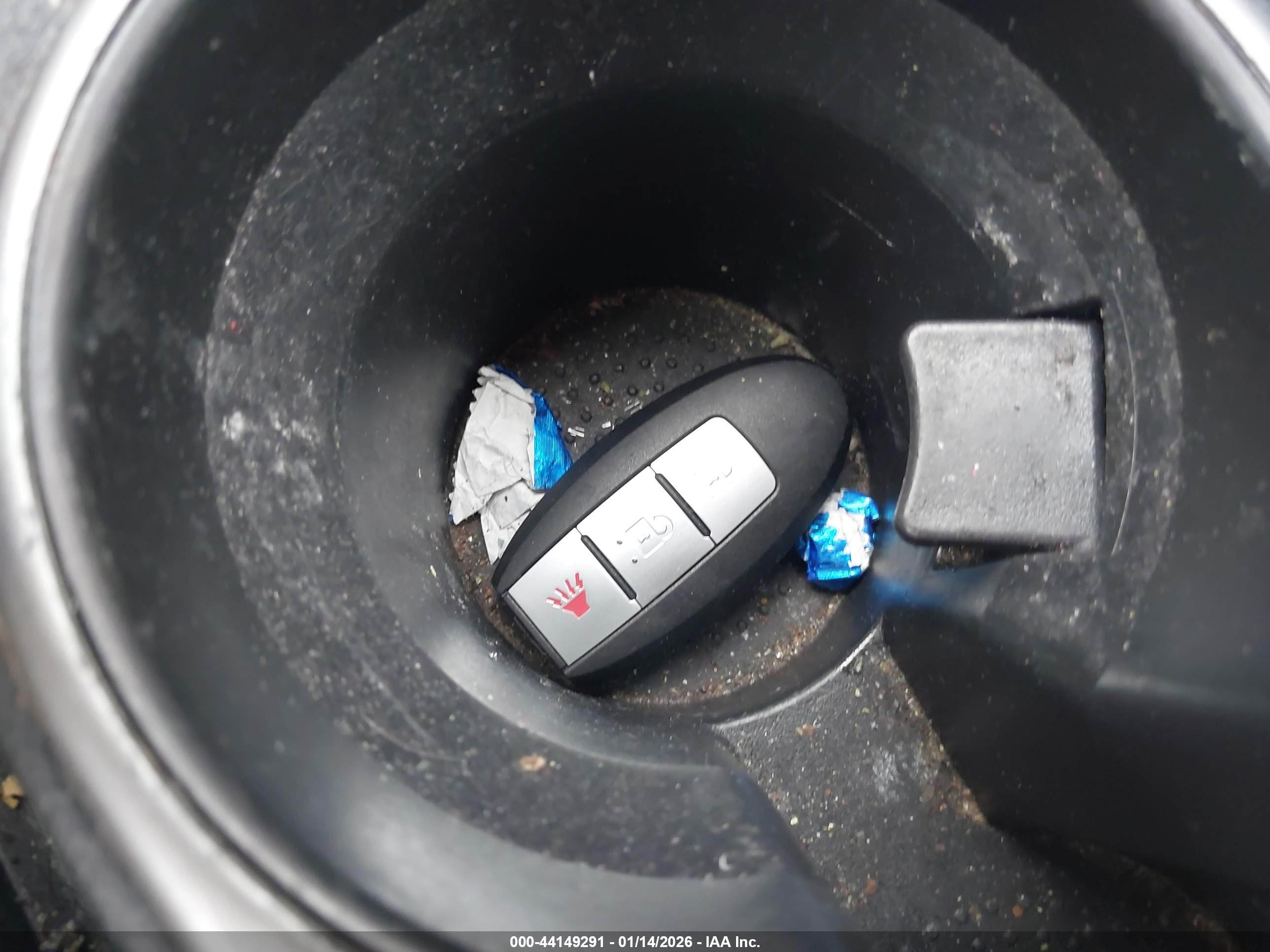 NISSAN ROGUE image 11