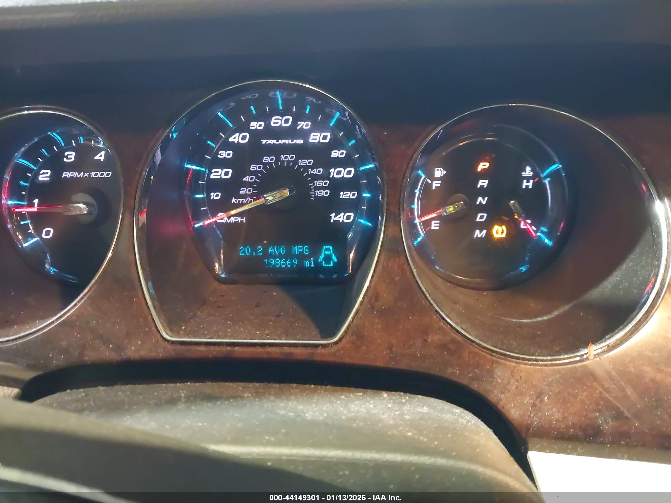 FORD TAURUS image 7