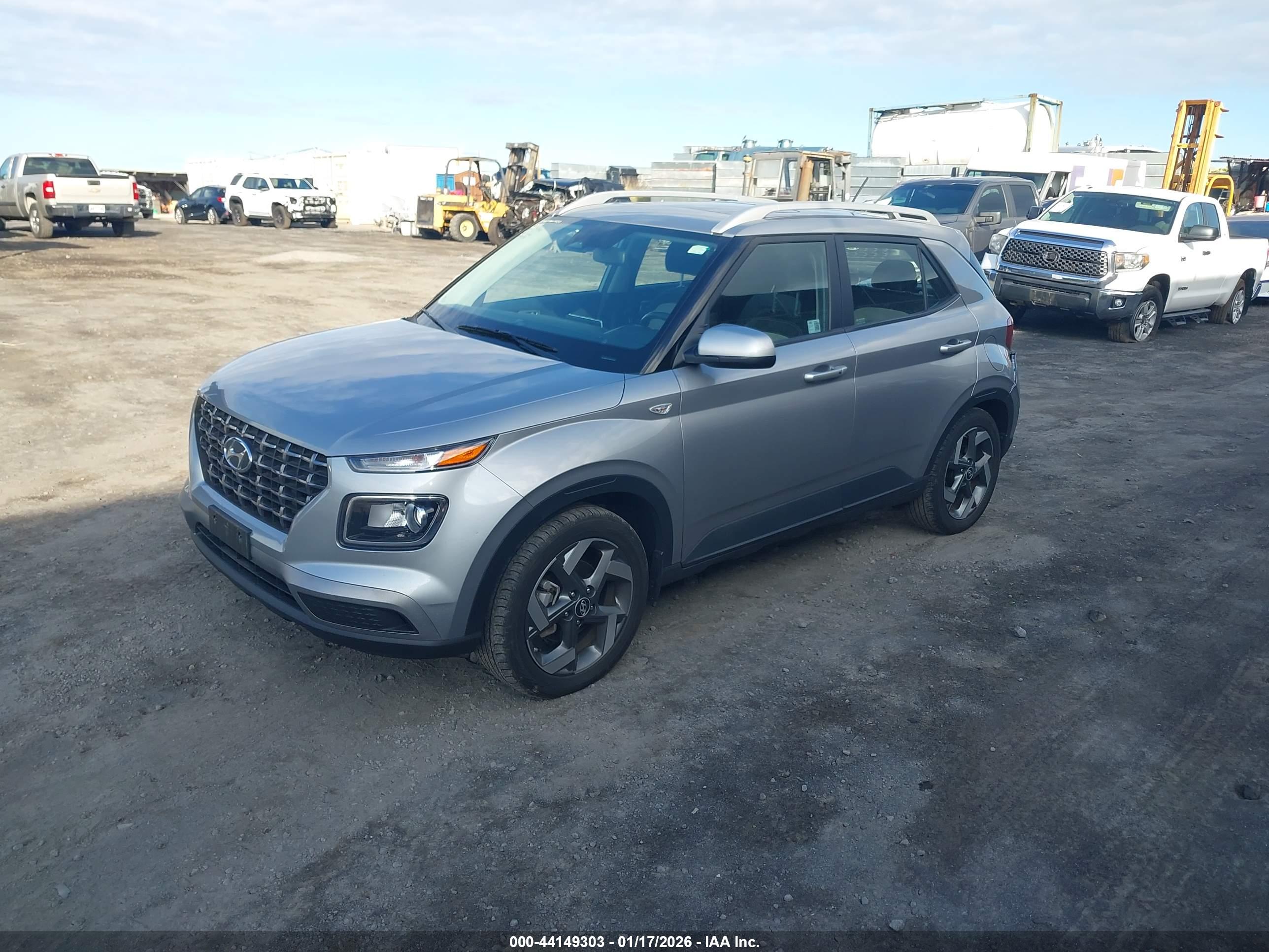 HYUNDAI VENUE image 2
