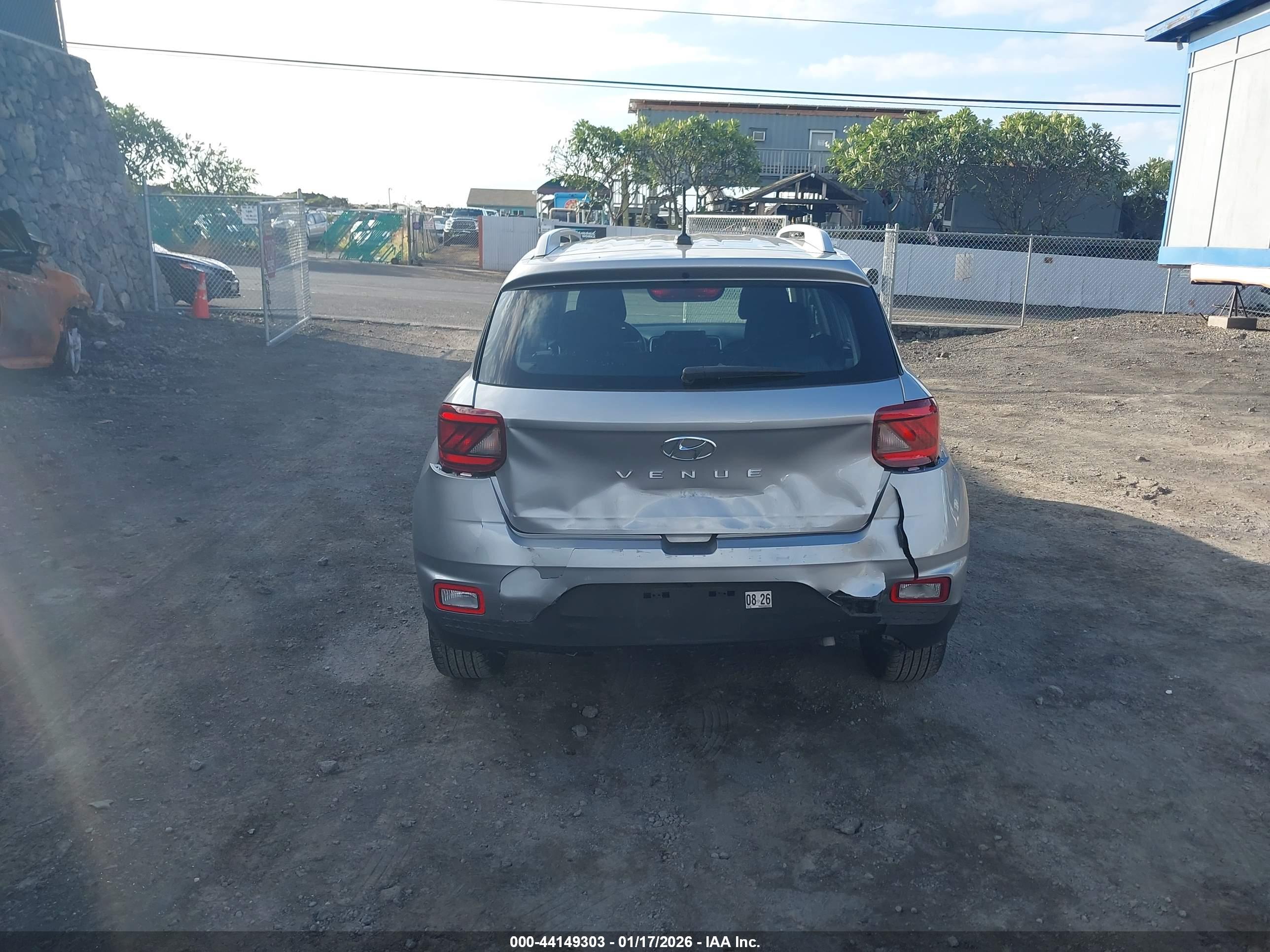 HYUNDAI VENUE image 6