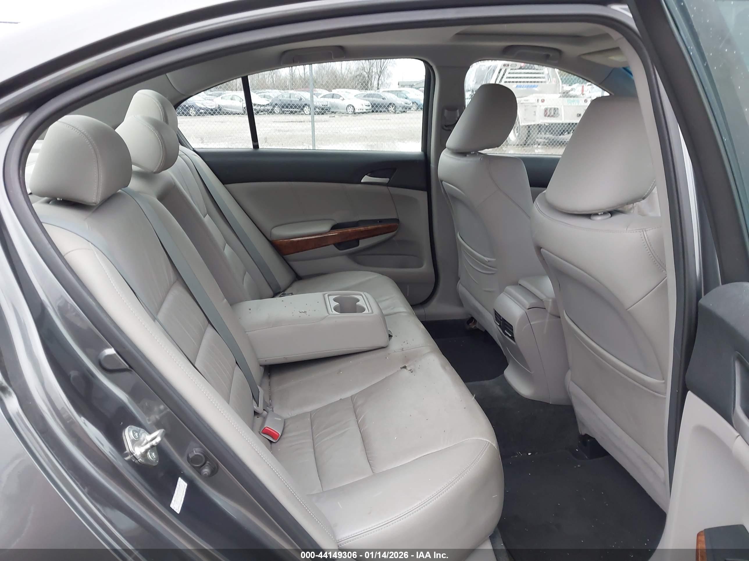 HONDA ACCORD image 8