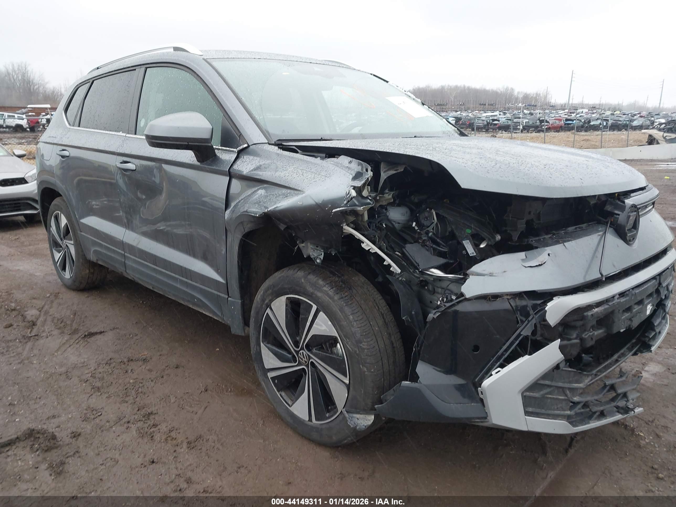 VOLKSWAGEN TAOS image 6
