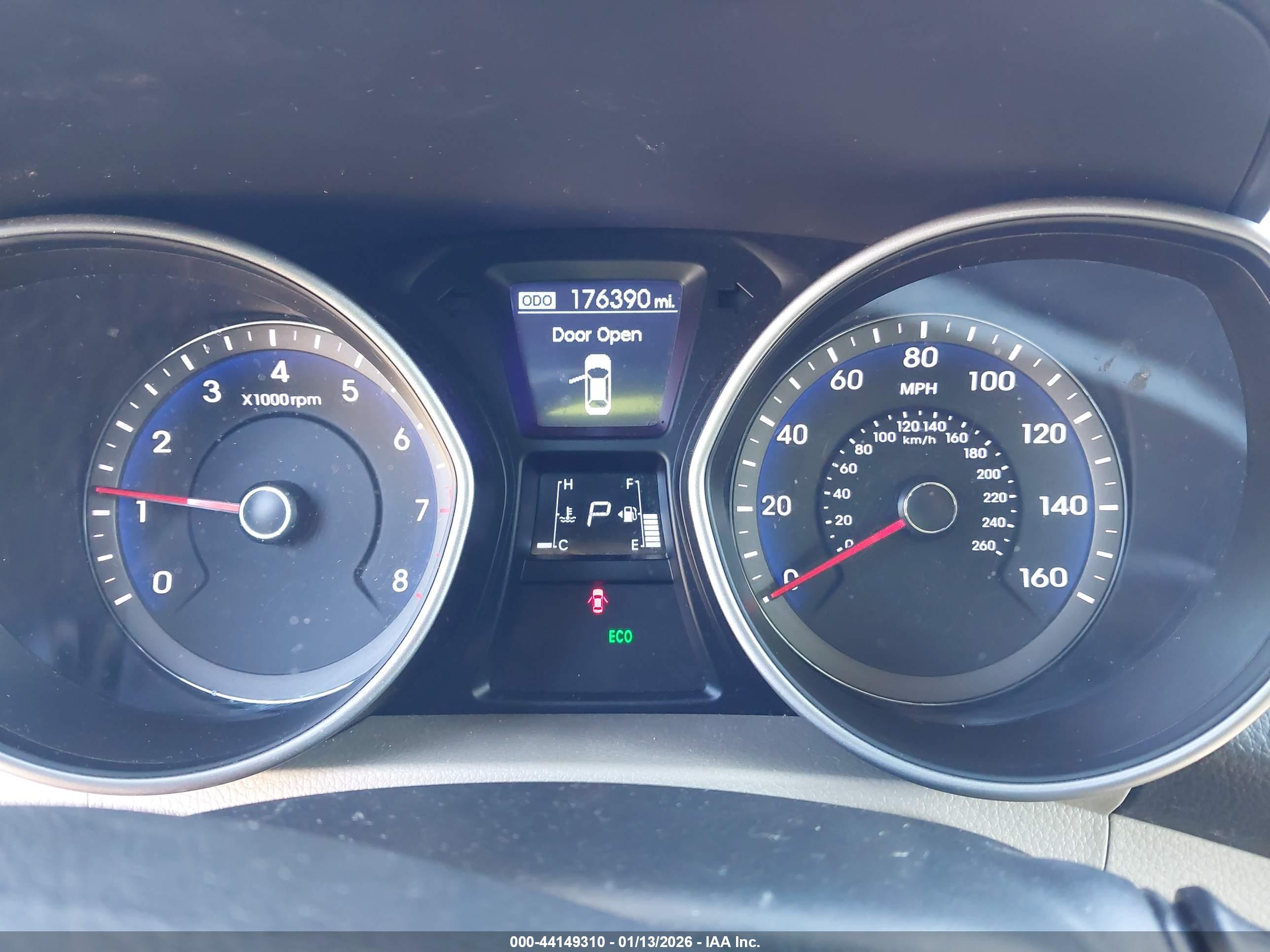 HYUNDAI ELANTRA image 7
