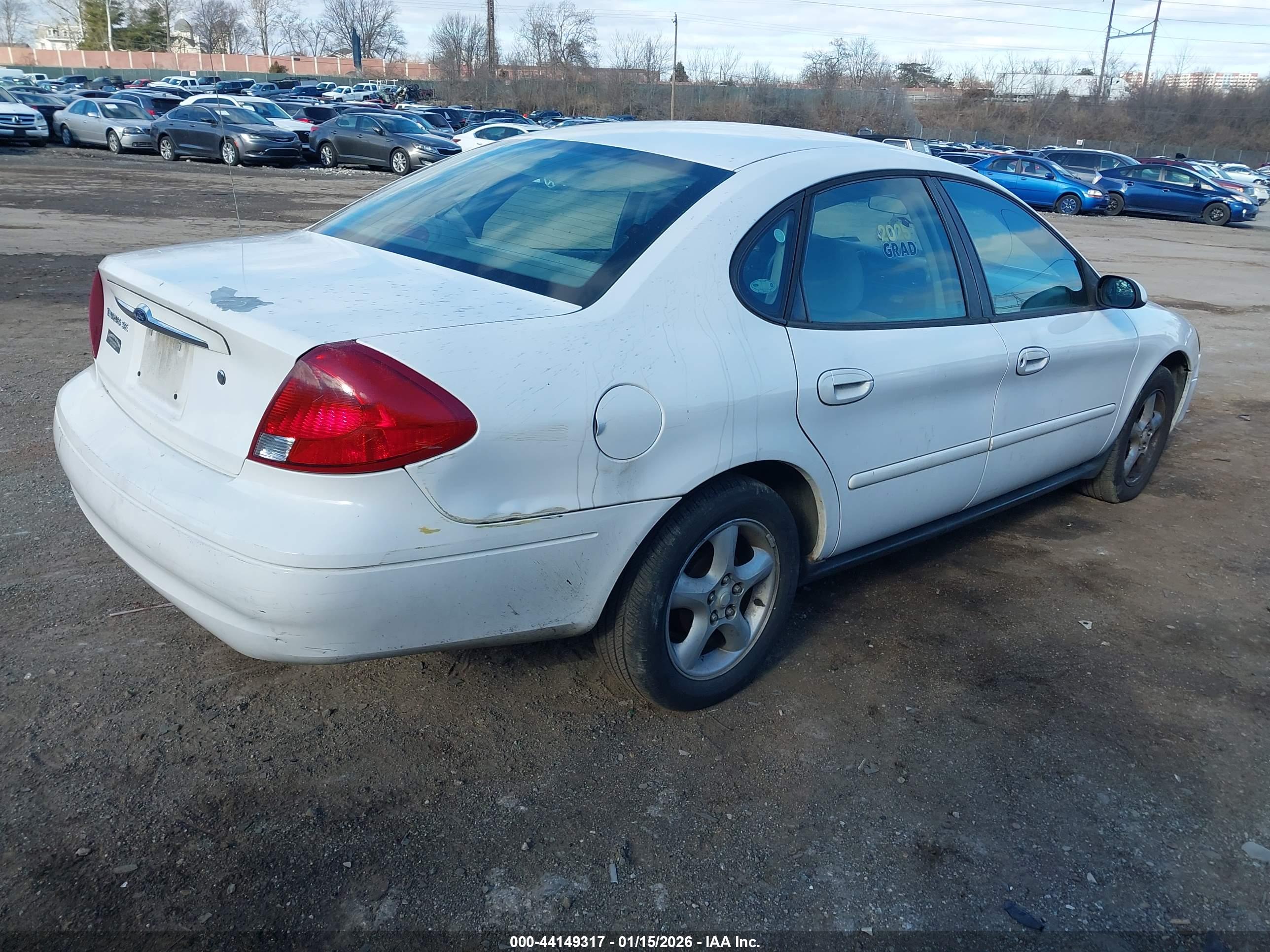 FORD TAURUS image 4