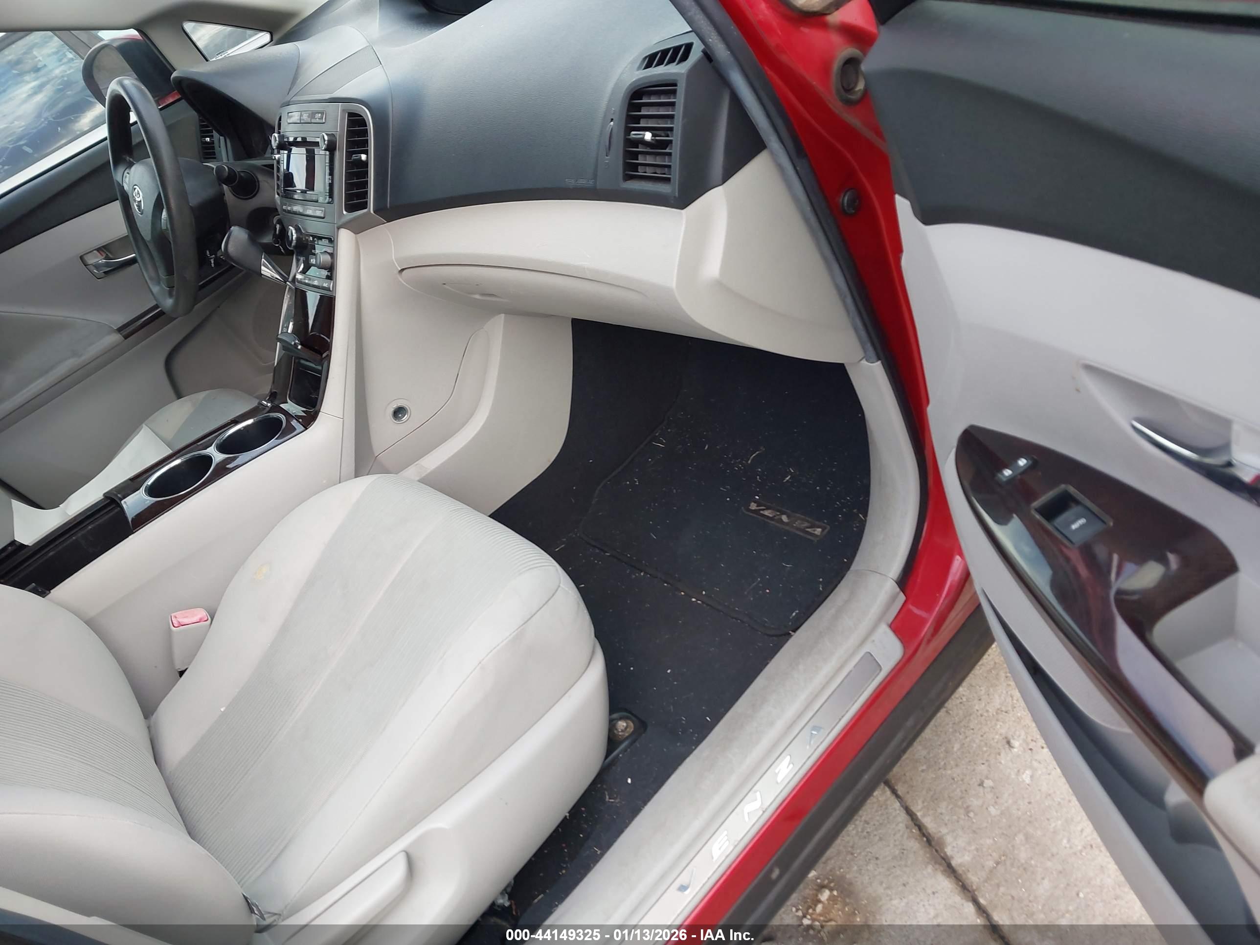 TOYOTA VENZA image 5