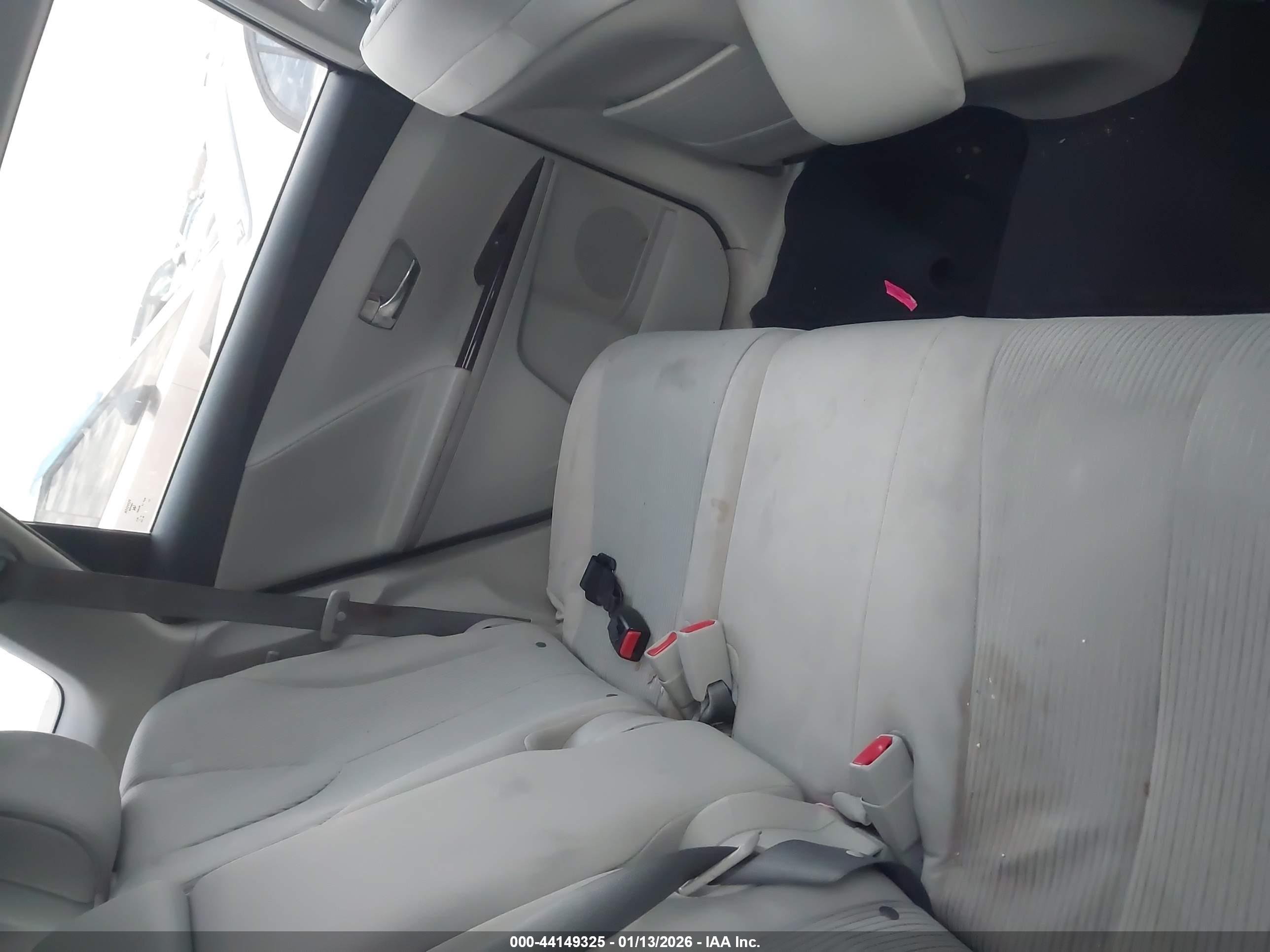TOYOTA VENZA image 8