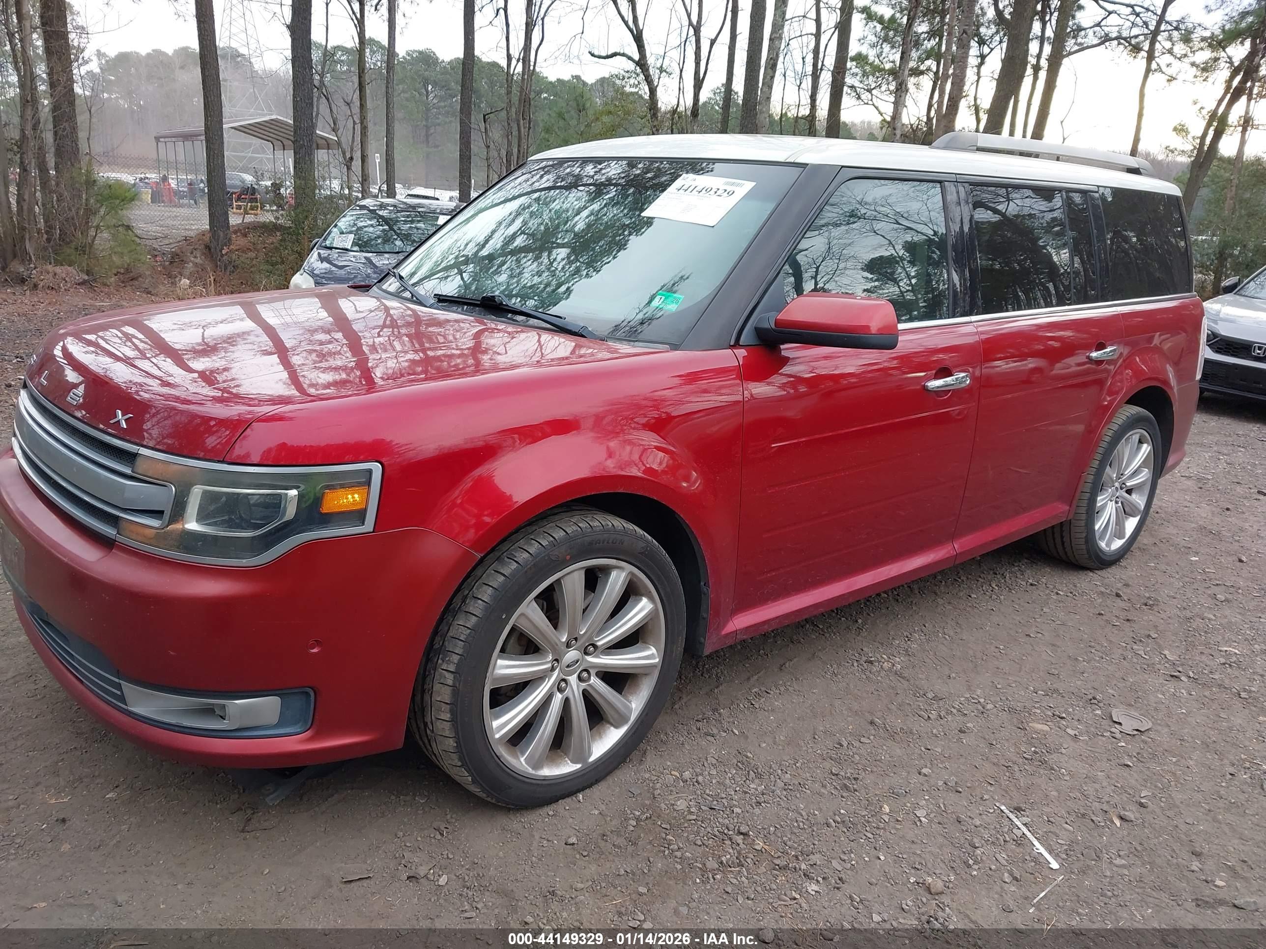 FORD FLEX image 2