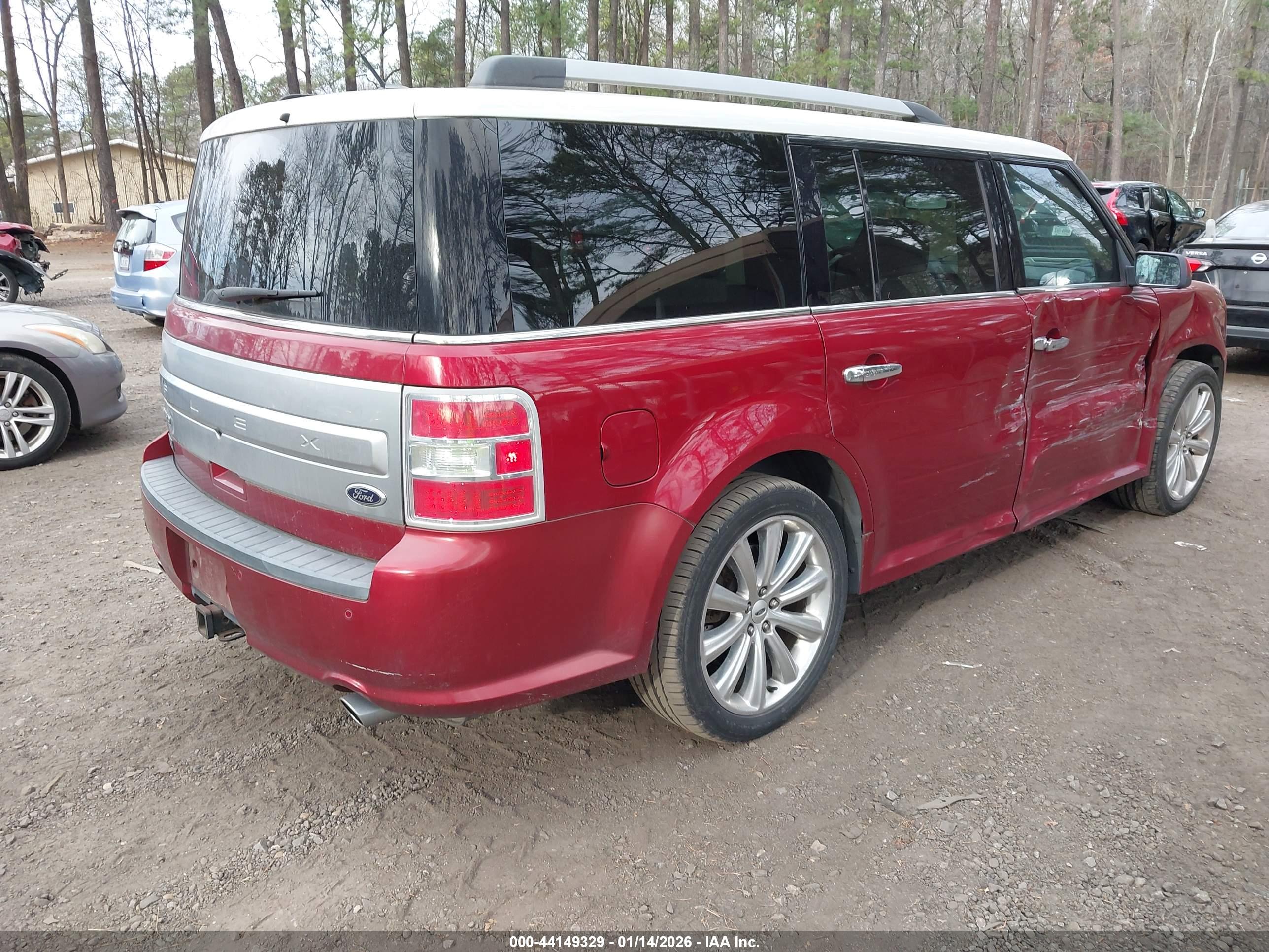 FORD FLEX image 4