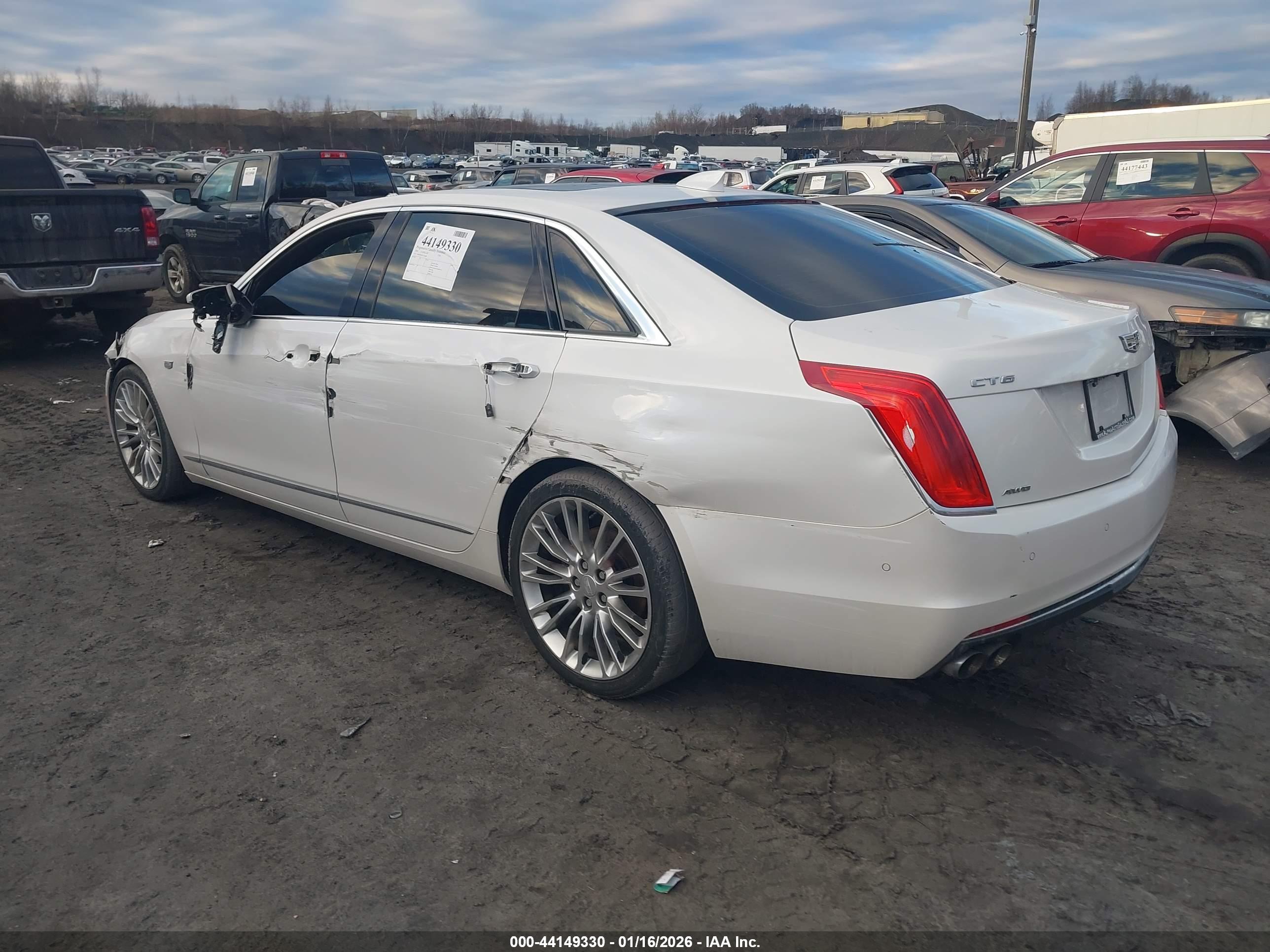 CADILLAC CT6 image 3