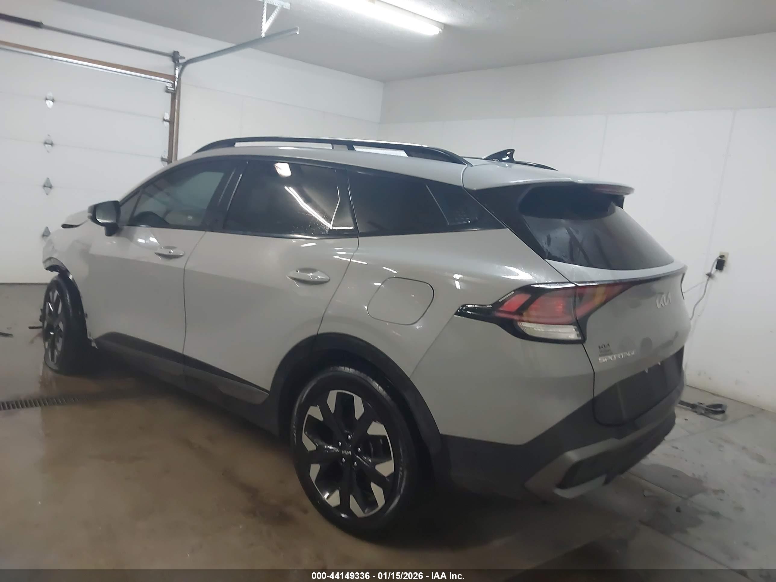 KIA SPORTAGE image 3
