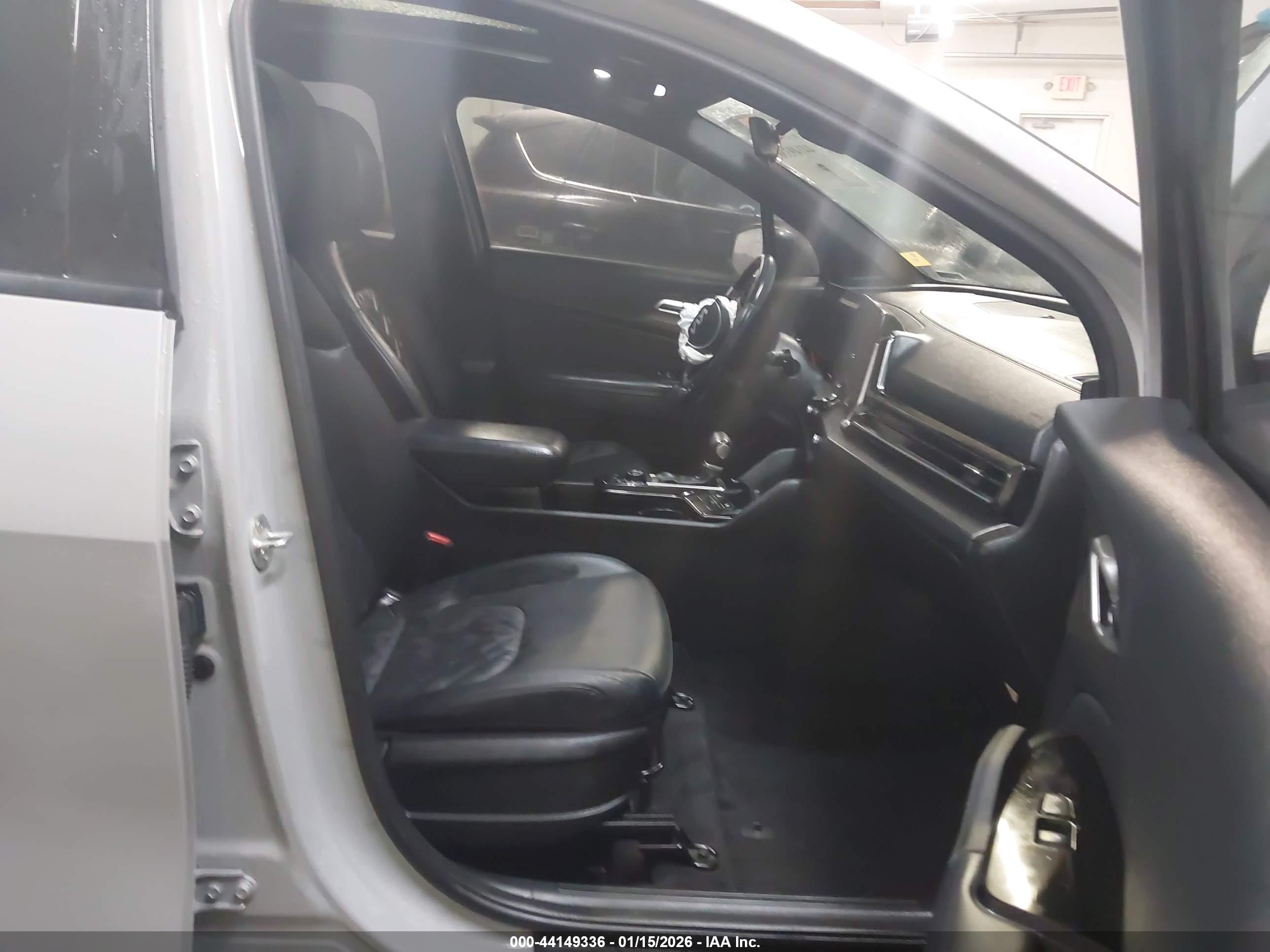 KIA SPORTAGE image 5