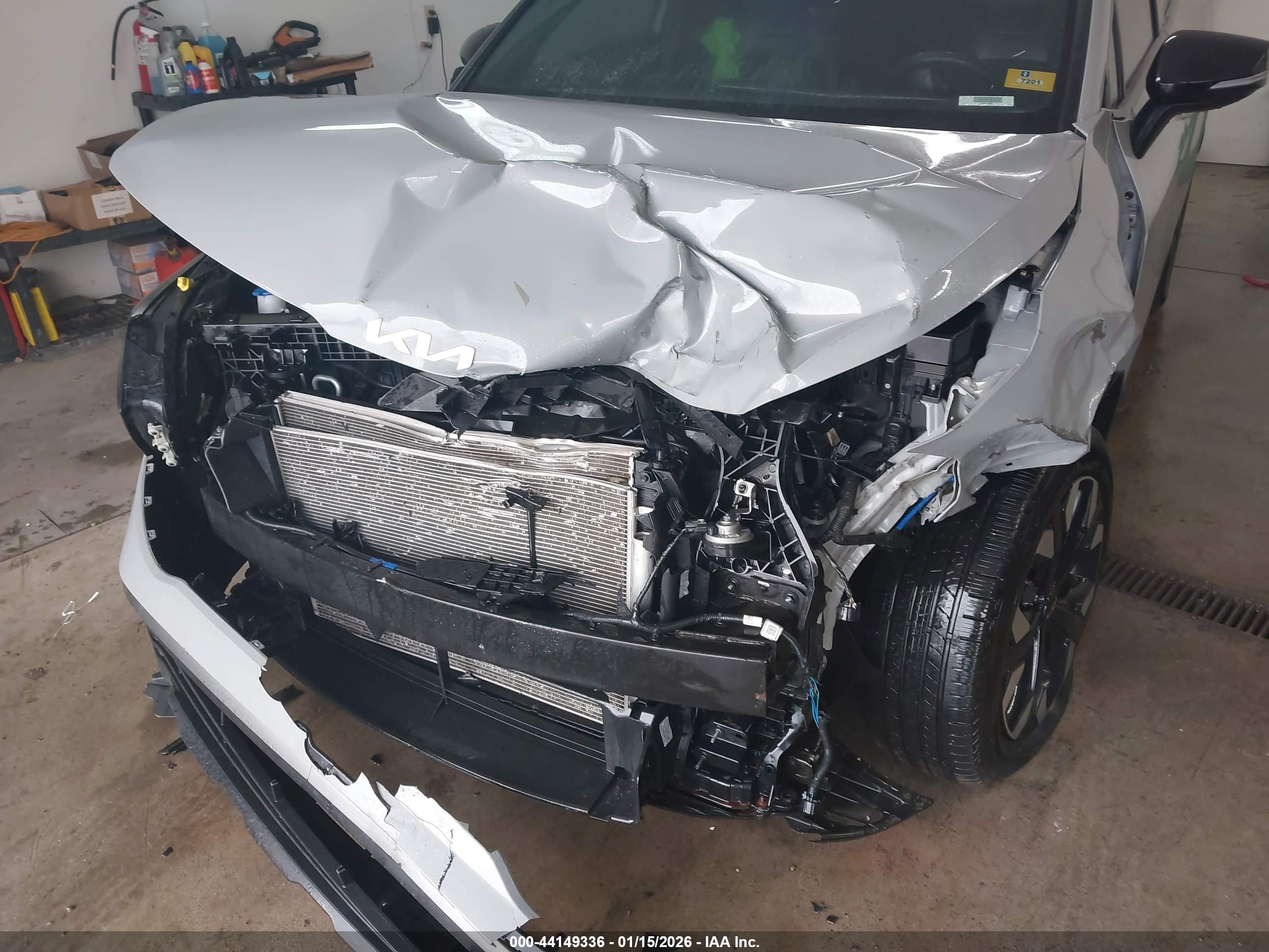 KIA SPORTAGE image 6