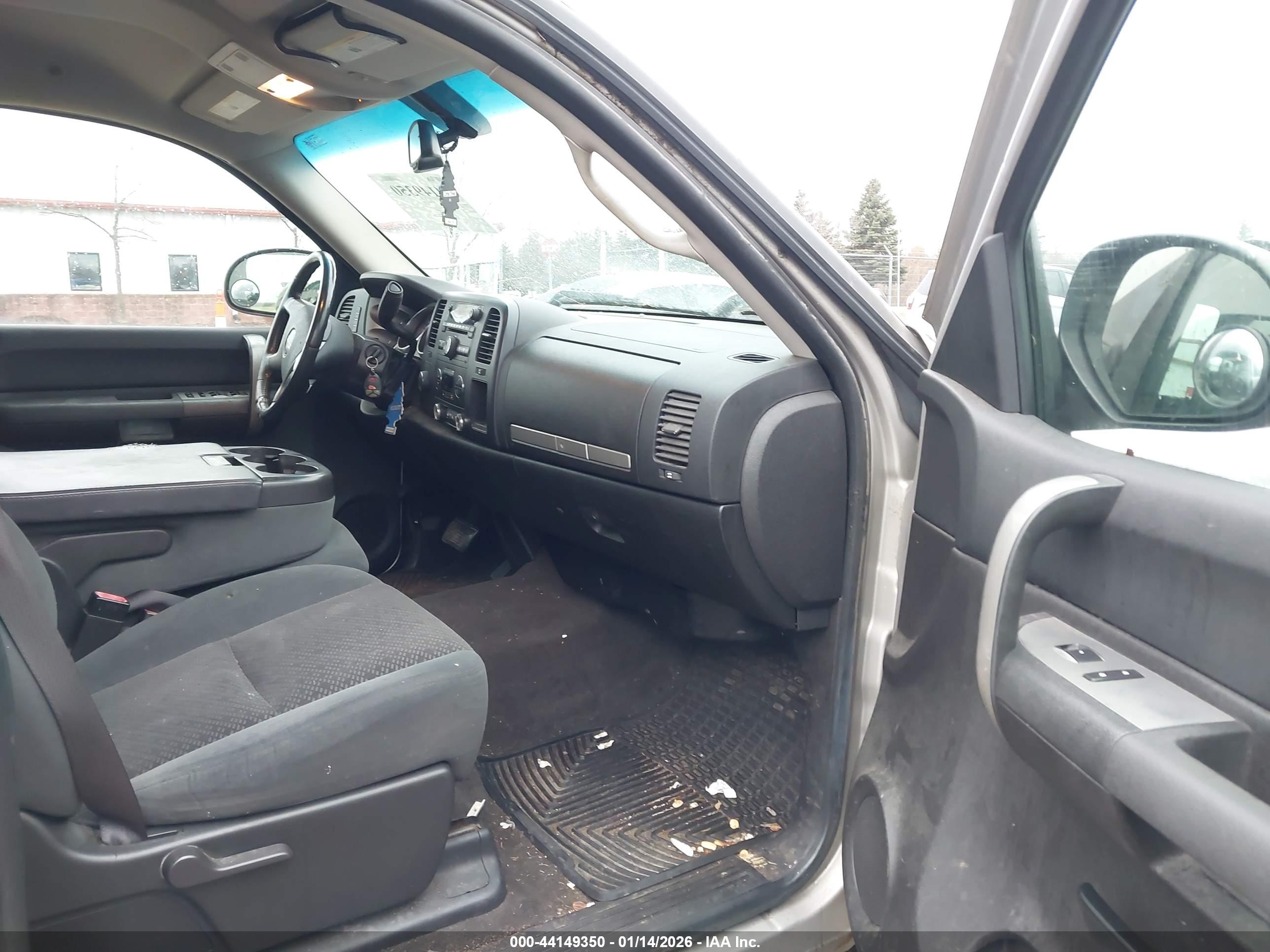 GMC SIERRA image 5