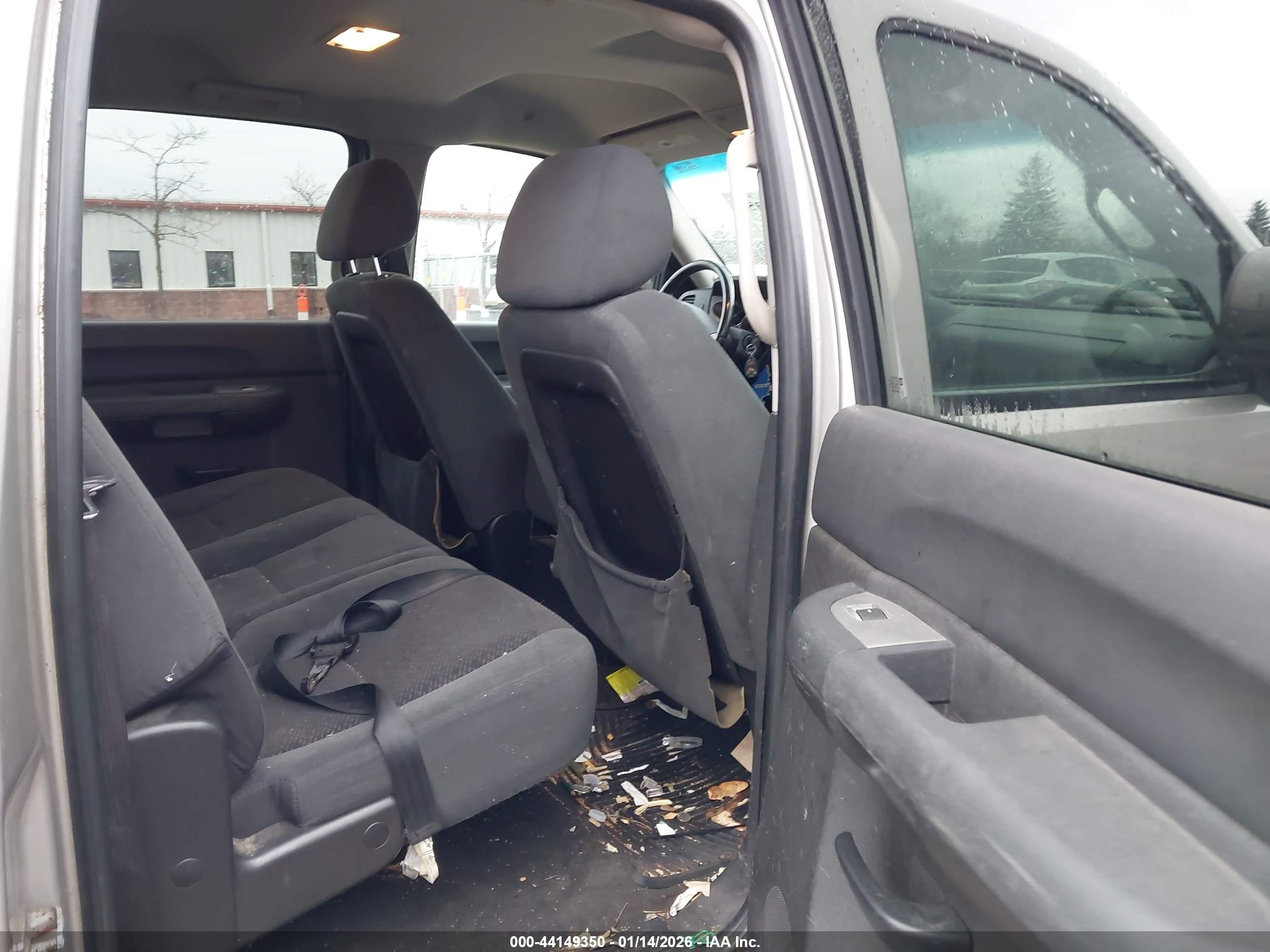 GMC SIERRA image 8
