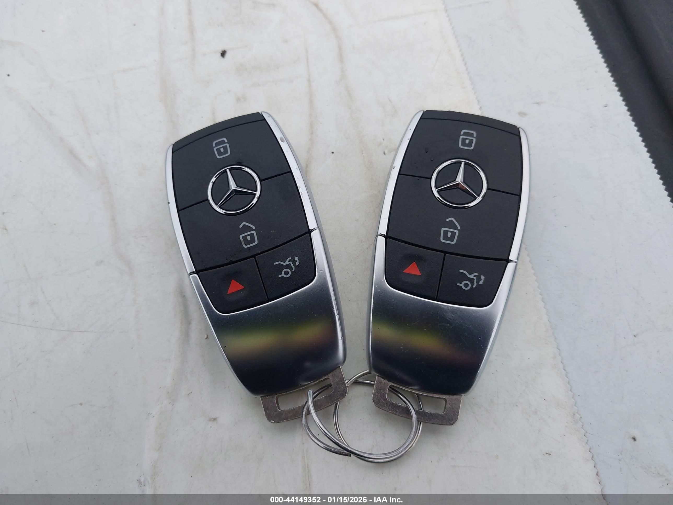 MERCEDES-BENZ GLE image 11