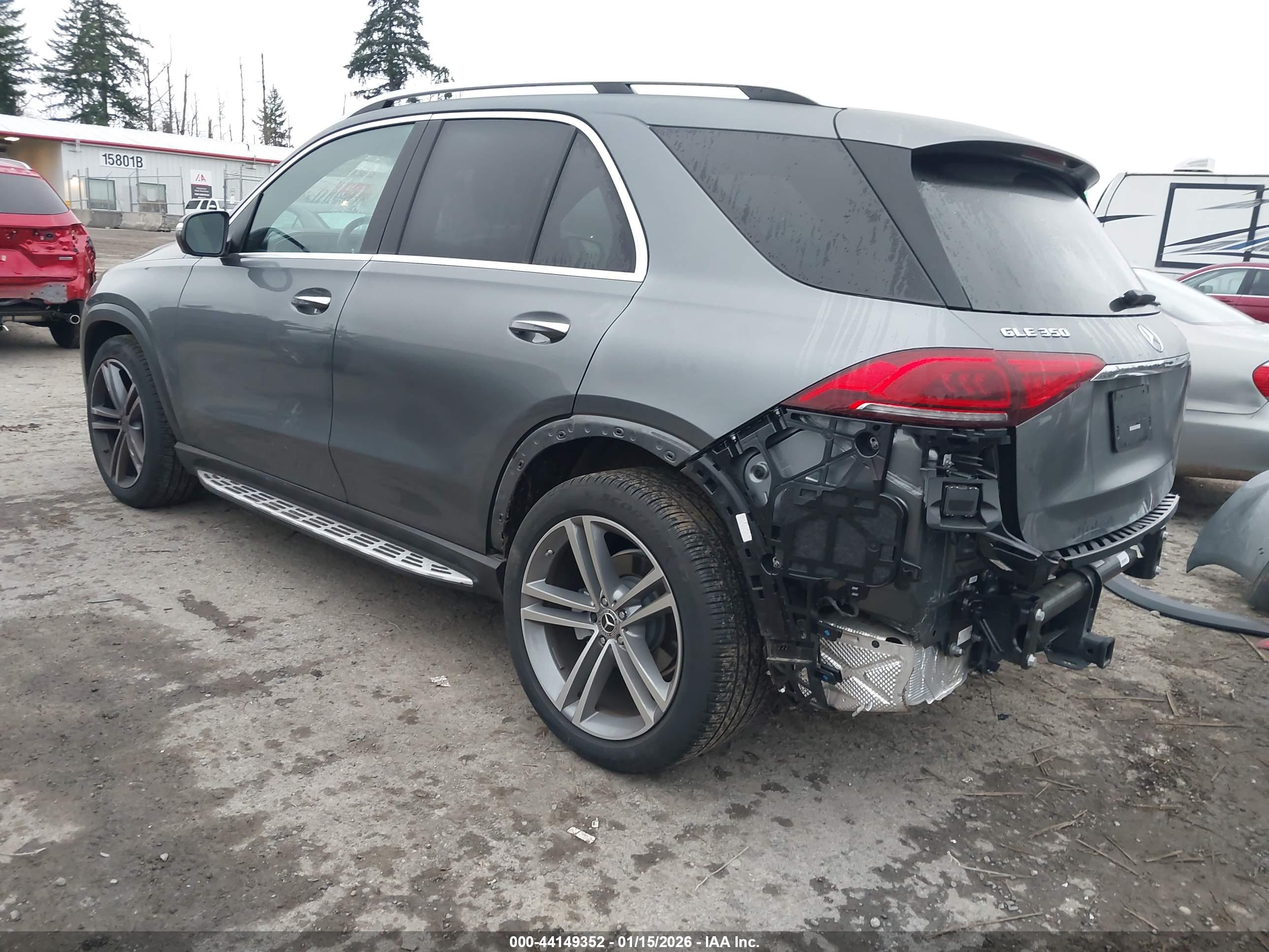 MERCEDES-BENZ GLE image 3