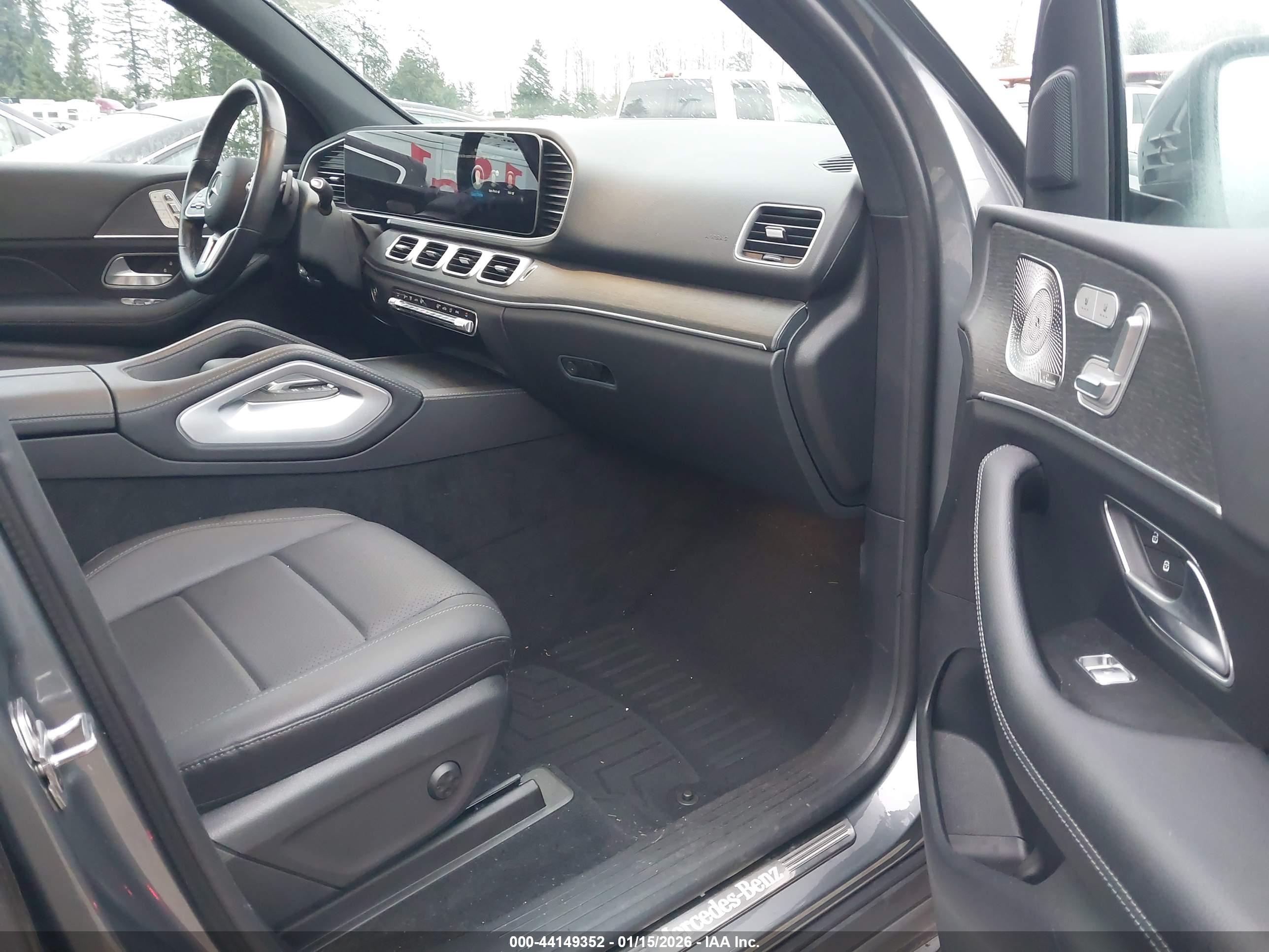 MERCEDES-BENZ GLE image 5