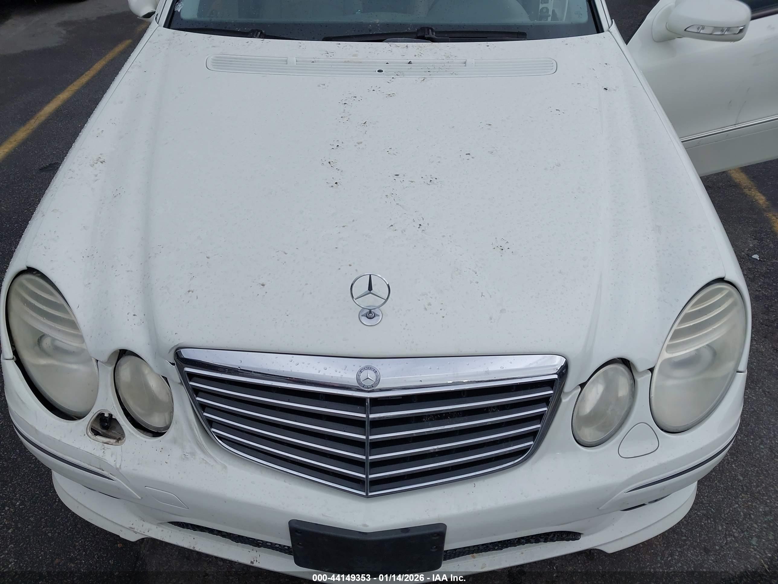 MERCEDES-BENZ E image 10