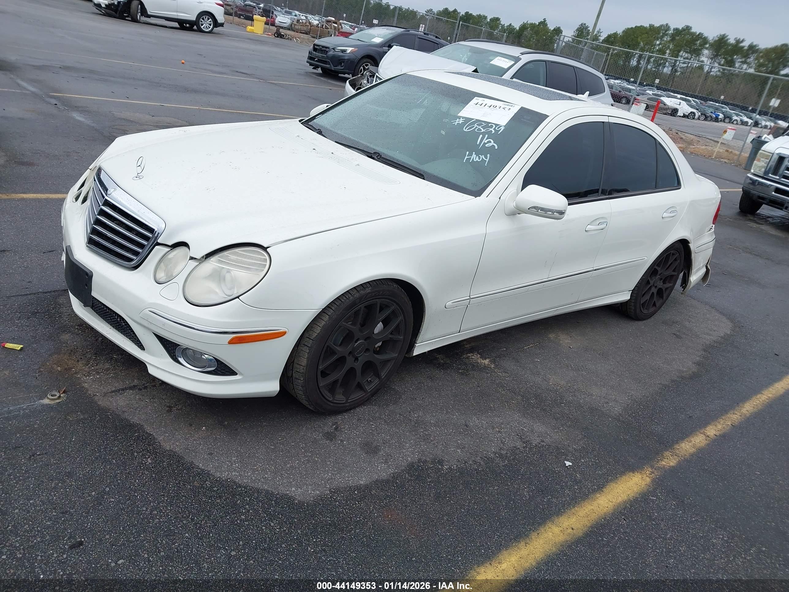 MERCEDES-BENZ E image 2