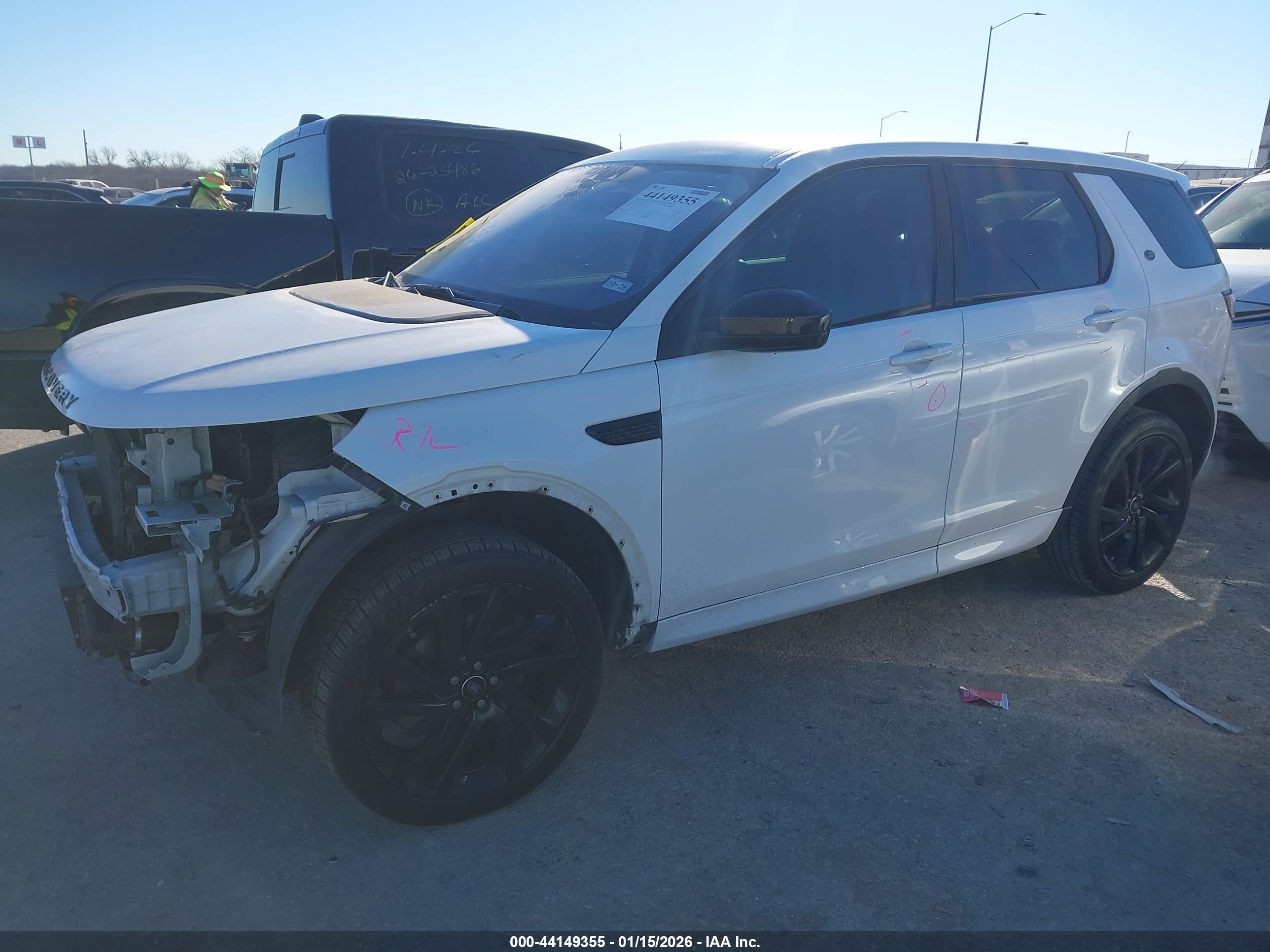 LAND ROVER image 2