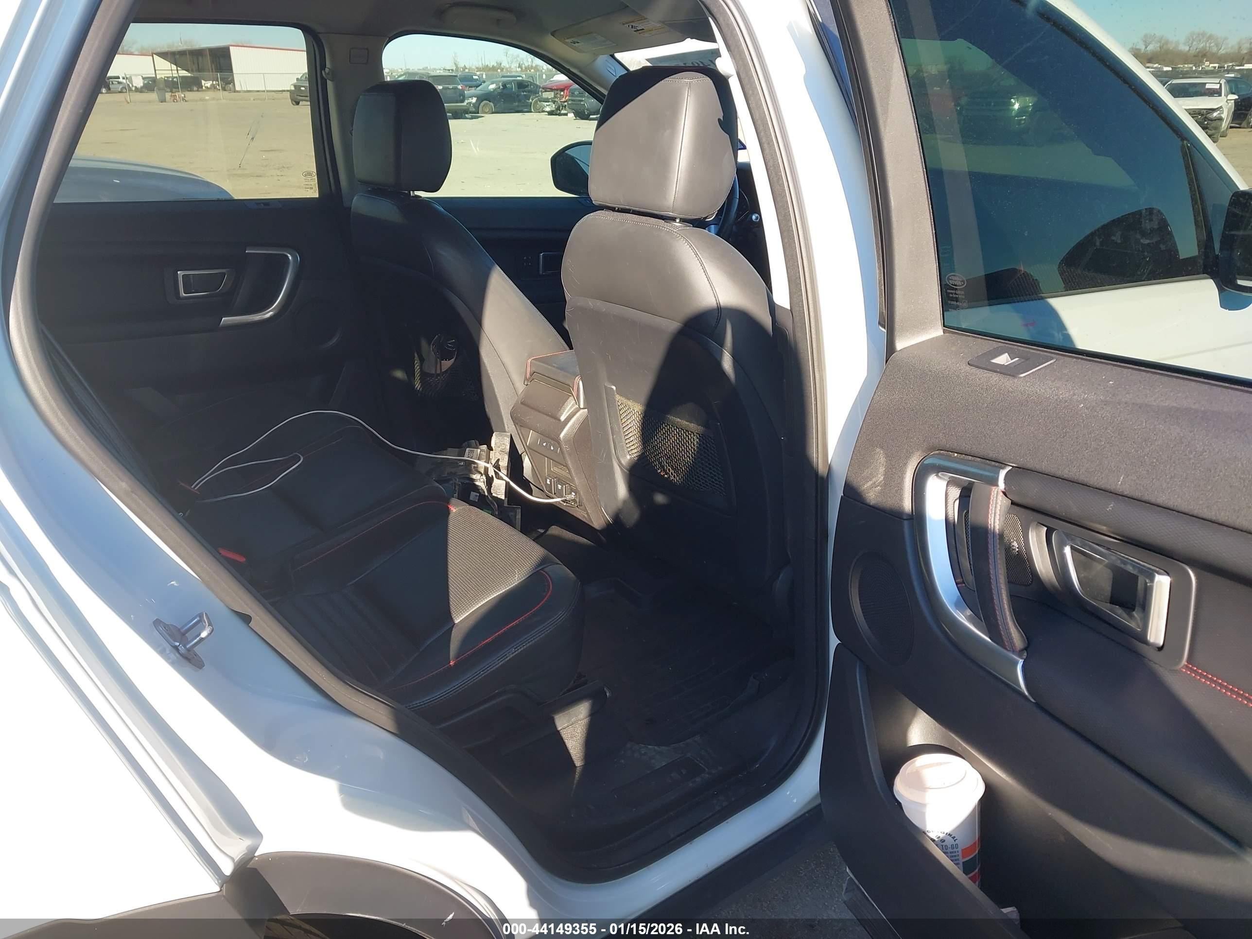 LAND ROVER image 8